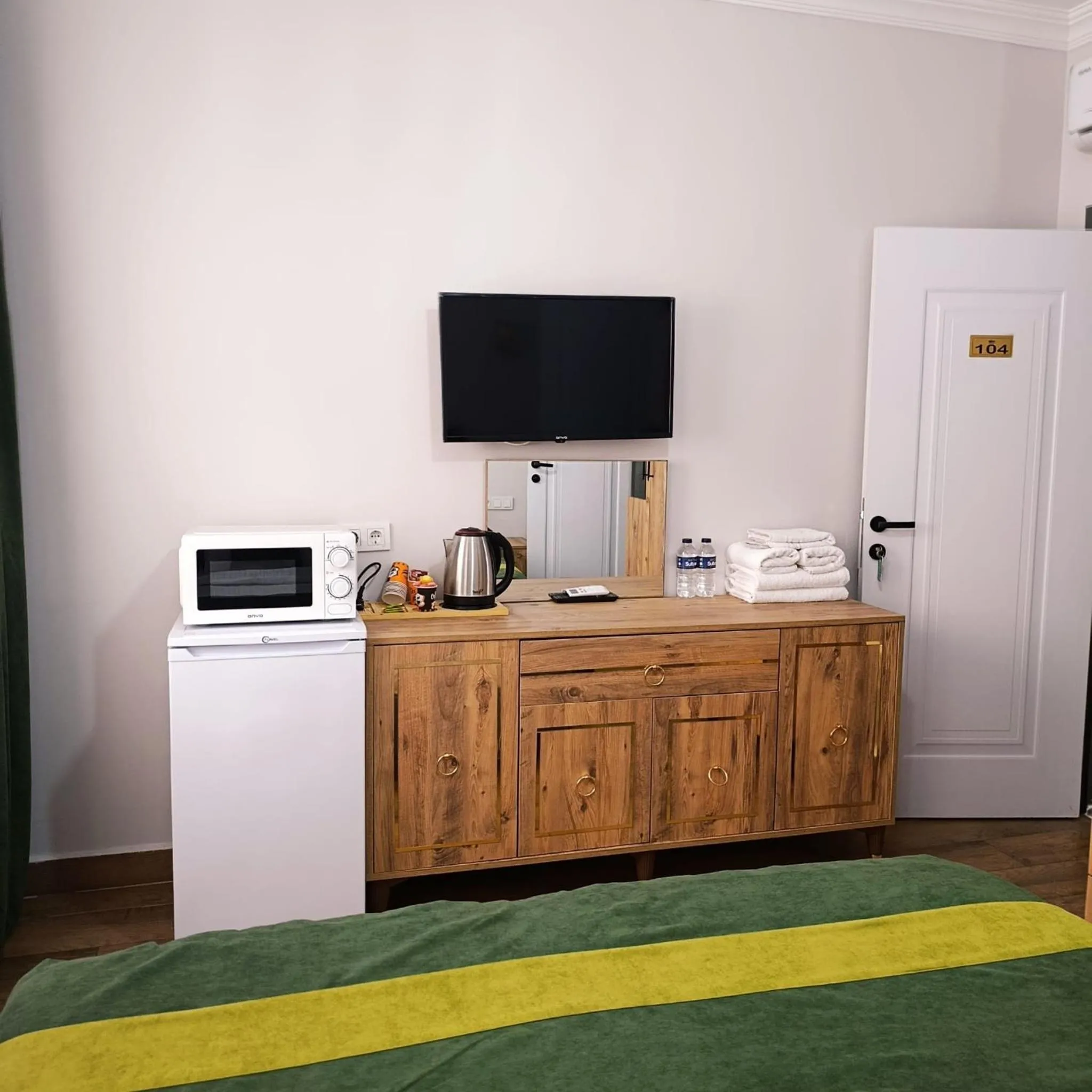microwave, Bed in Armagan Suite Taksim