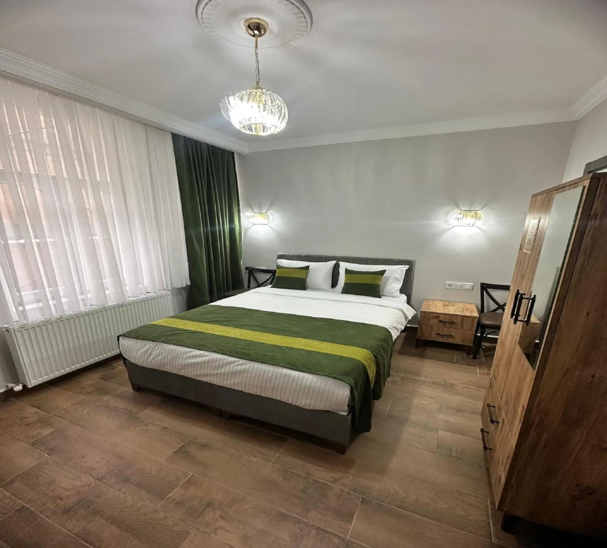 Photo of the whole room, Bed in Armagan Suite Taksim