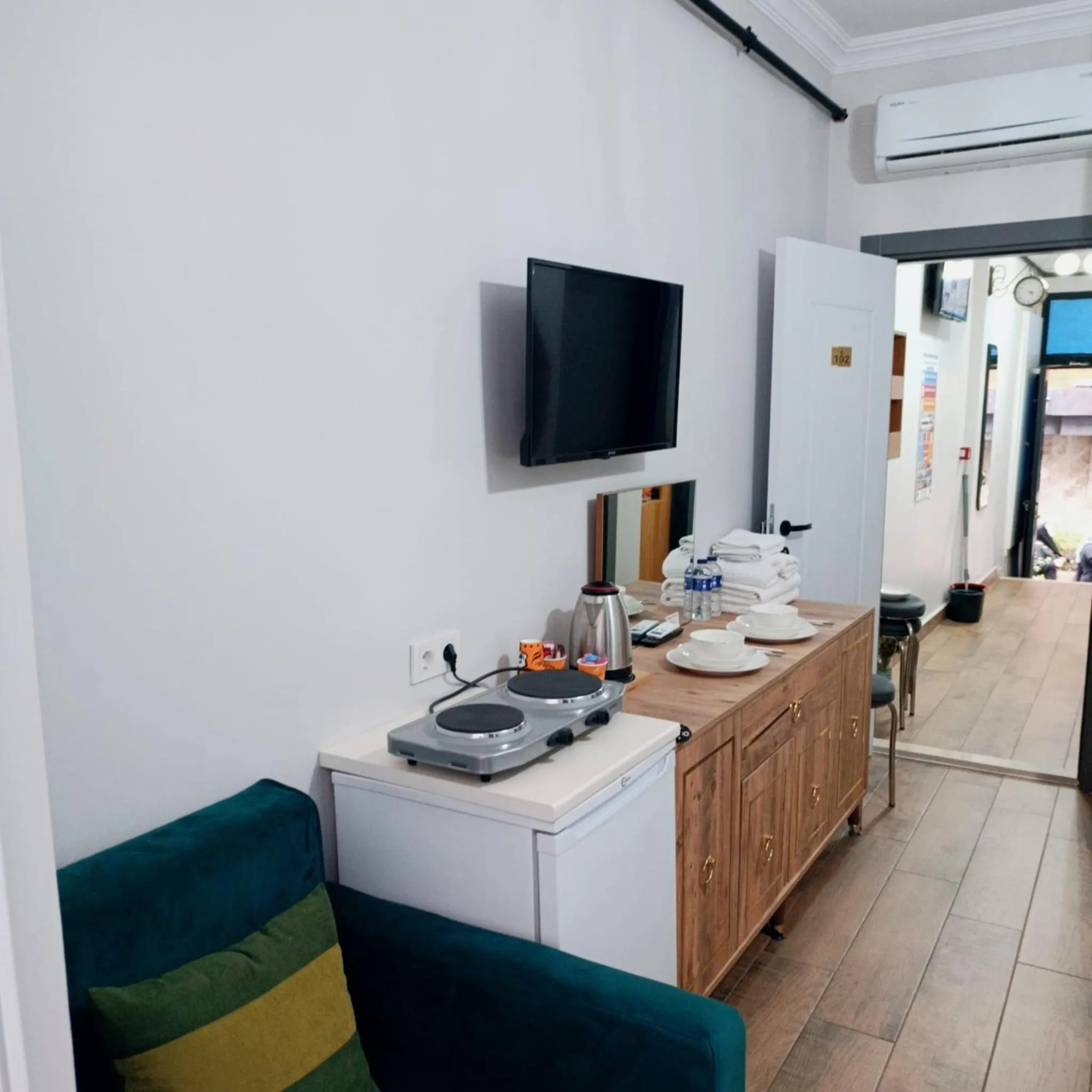 TV and multimedia in Armagan Suite Taksim