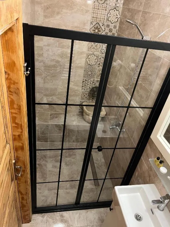 Bathroom in Kadıköy White House