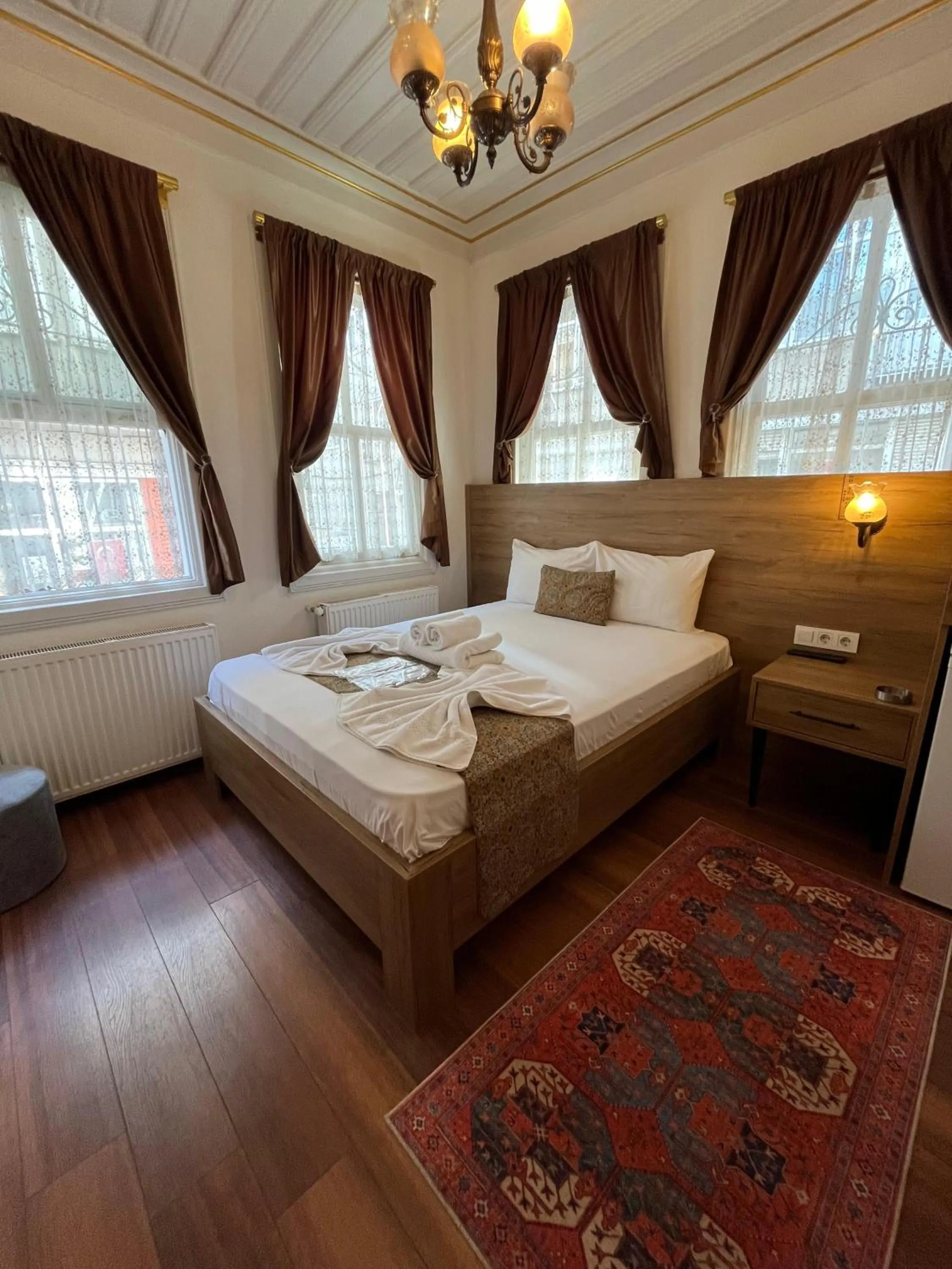 Bed in Kadıköy White House