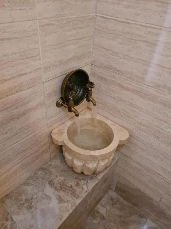 Bathroom in Kadıköy White House