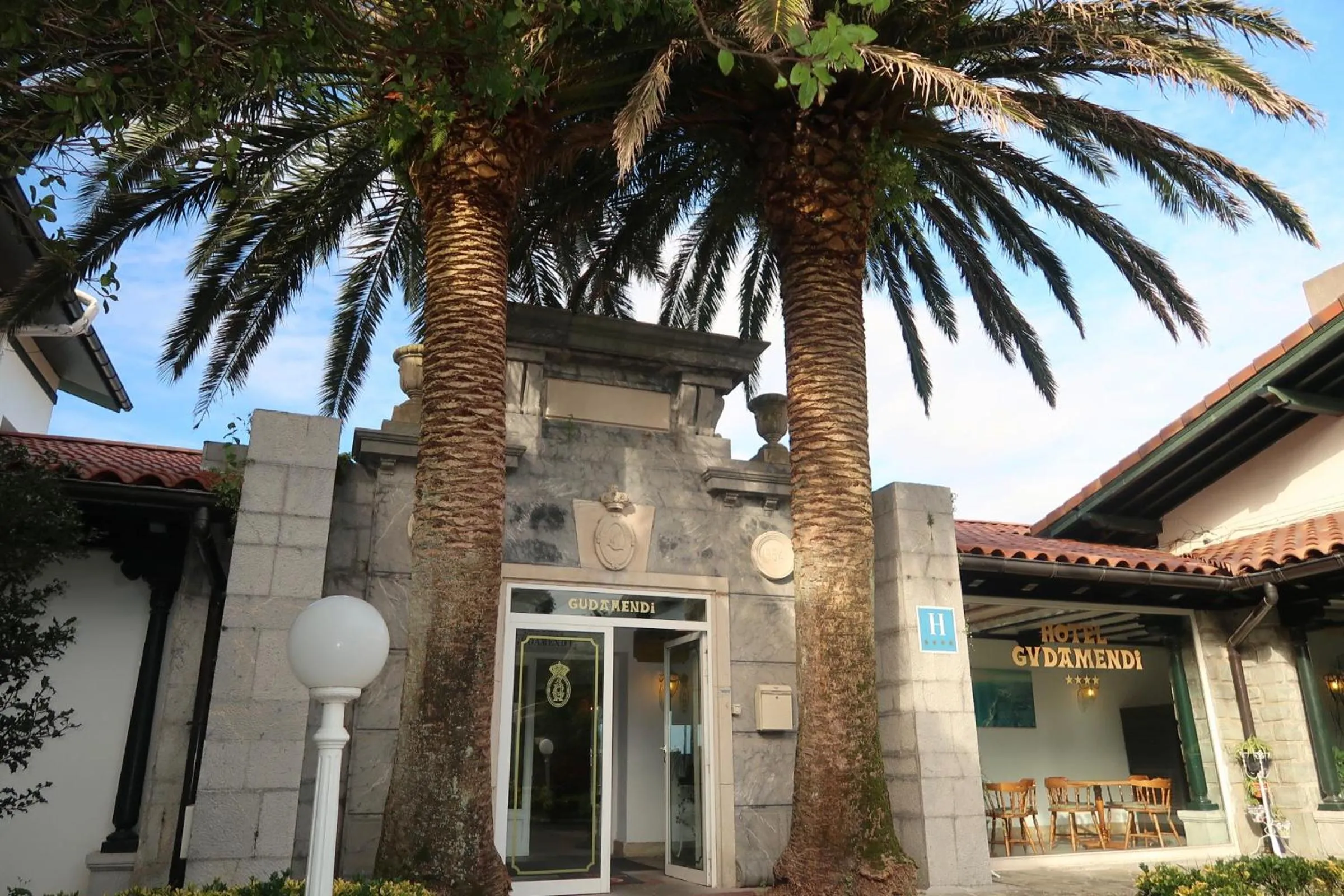 Lobby or reception in Hotel Gudamendi