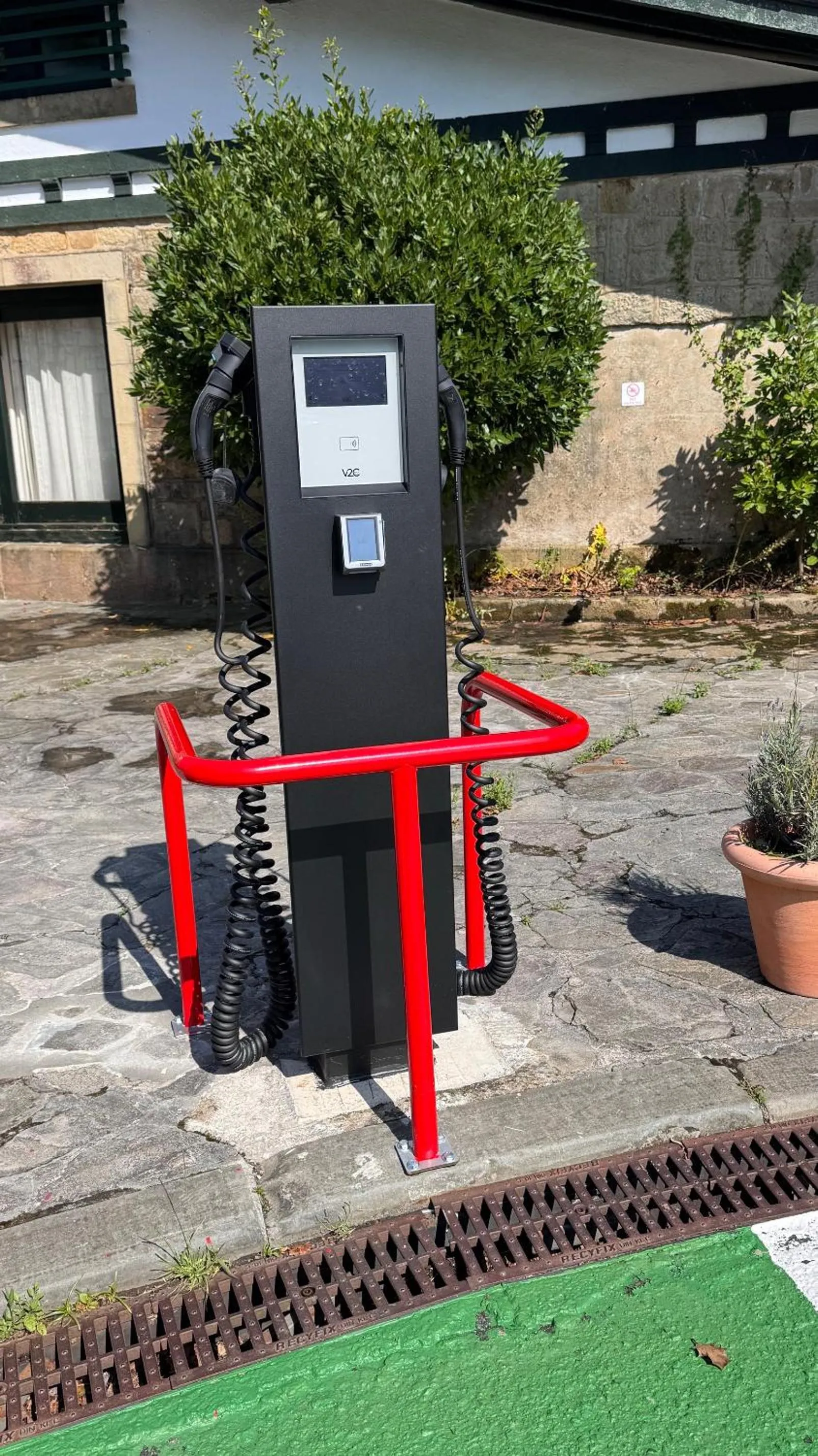 Parking in Hotel Gudamendi