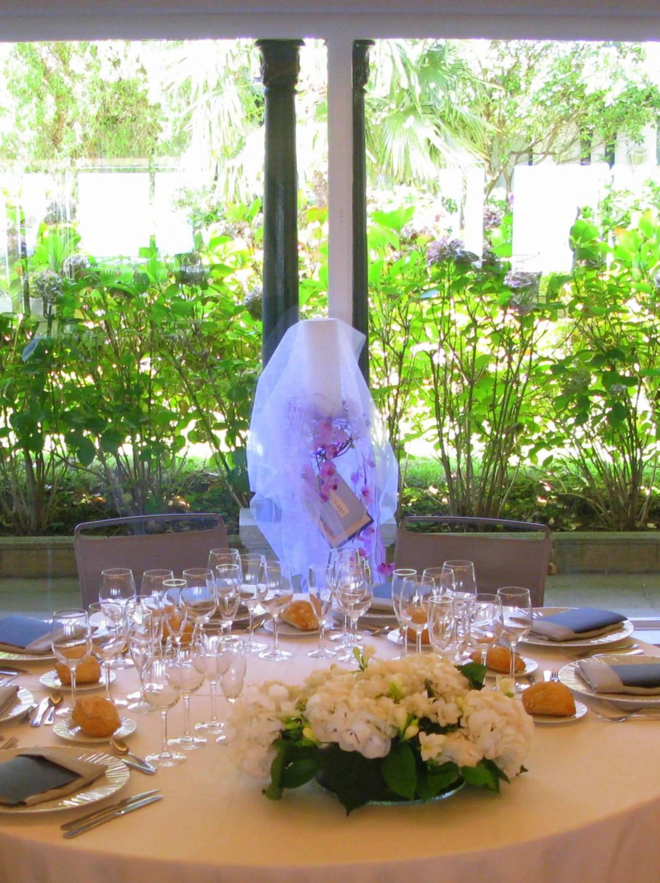 Restaurant/places to eat in Hotel Gudamendi