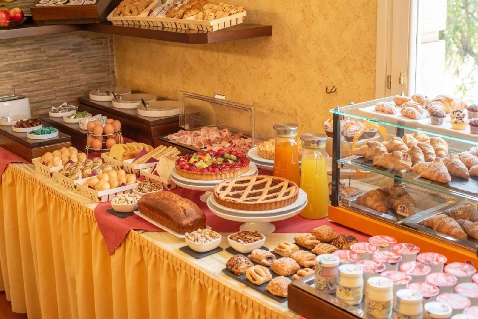 Food and drinks in Hotel Teocrito