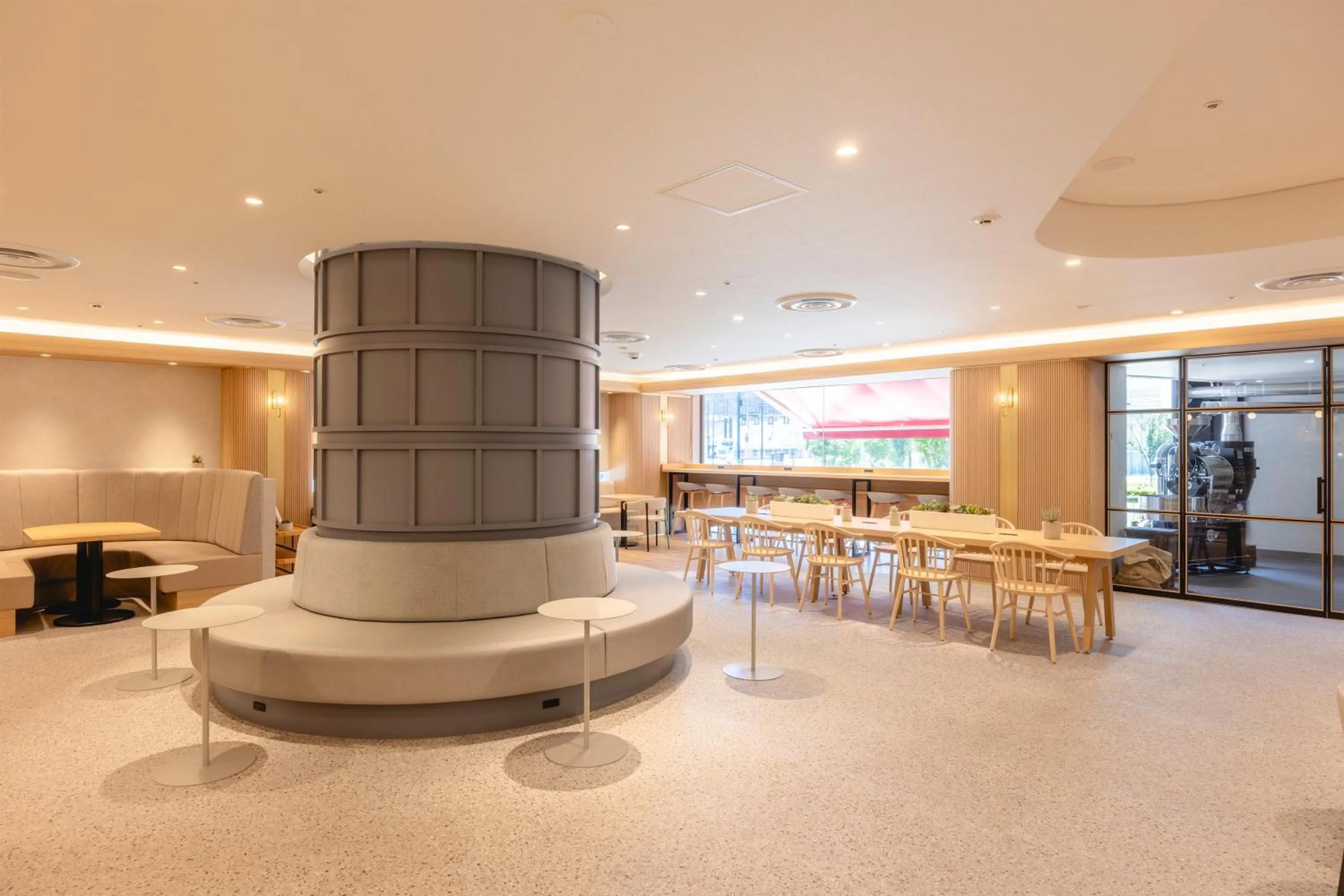 Area and facilities in Hotel Mariners Court Tokyo