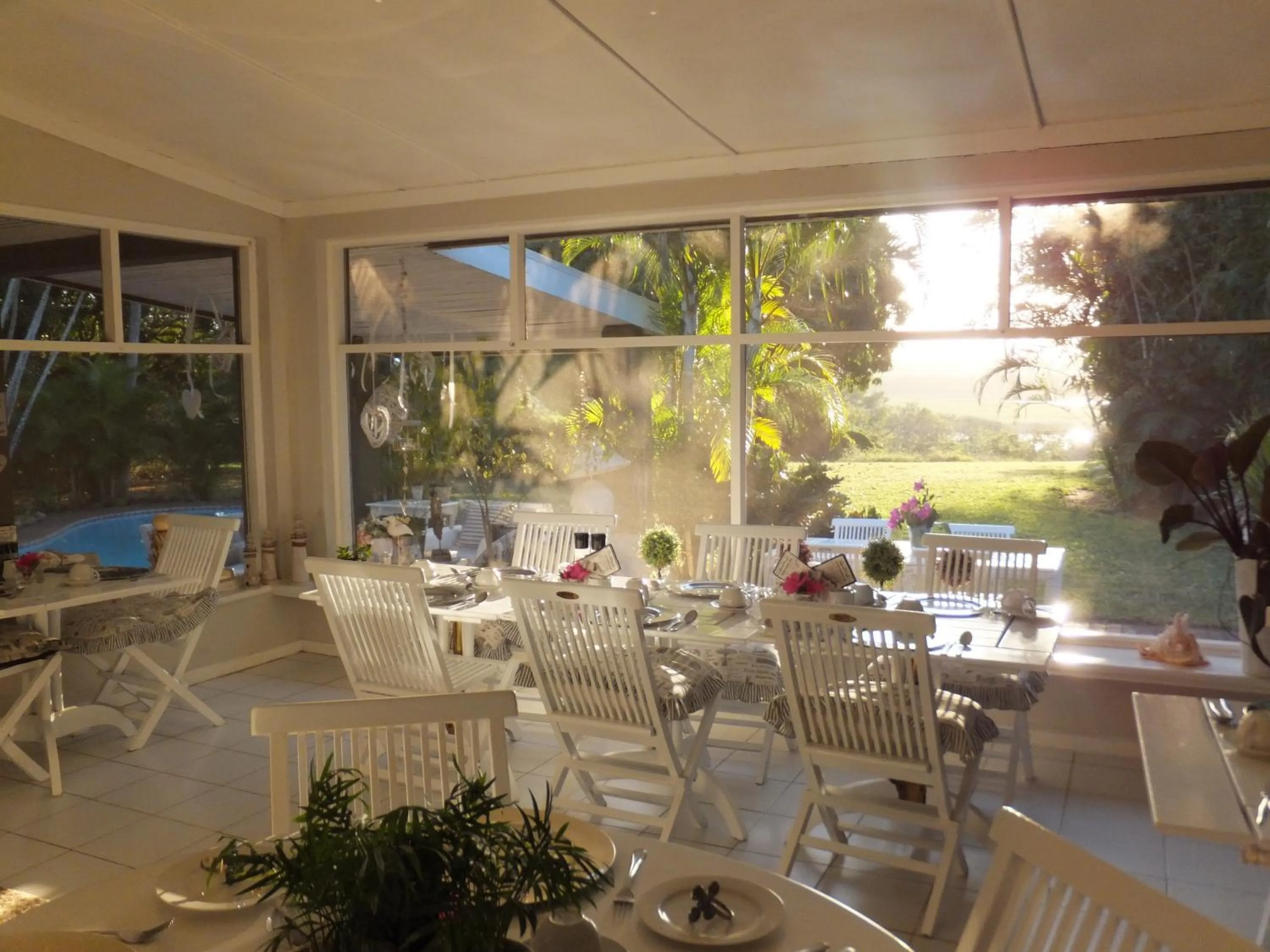 Dining area in St Lucia Kingfisher Lodge