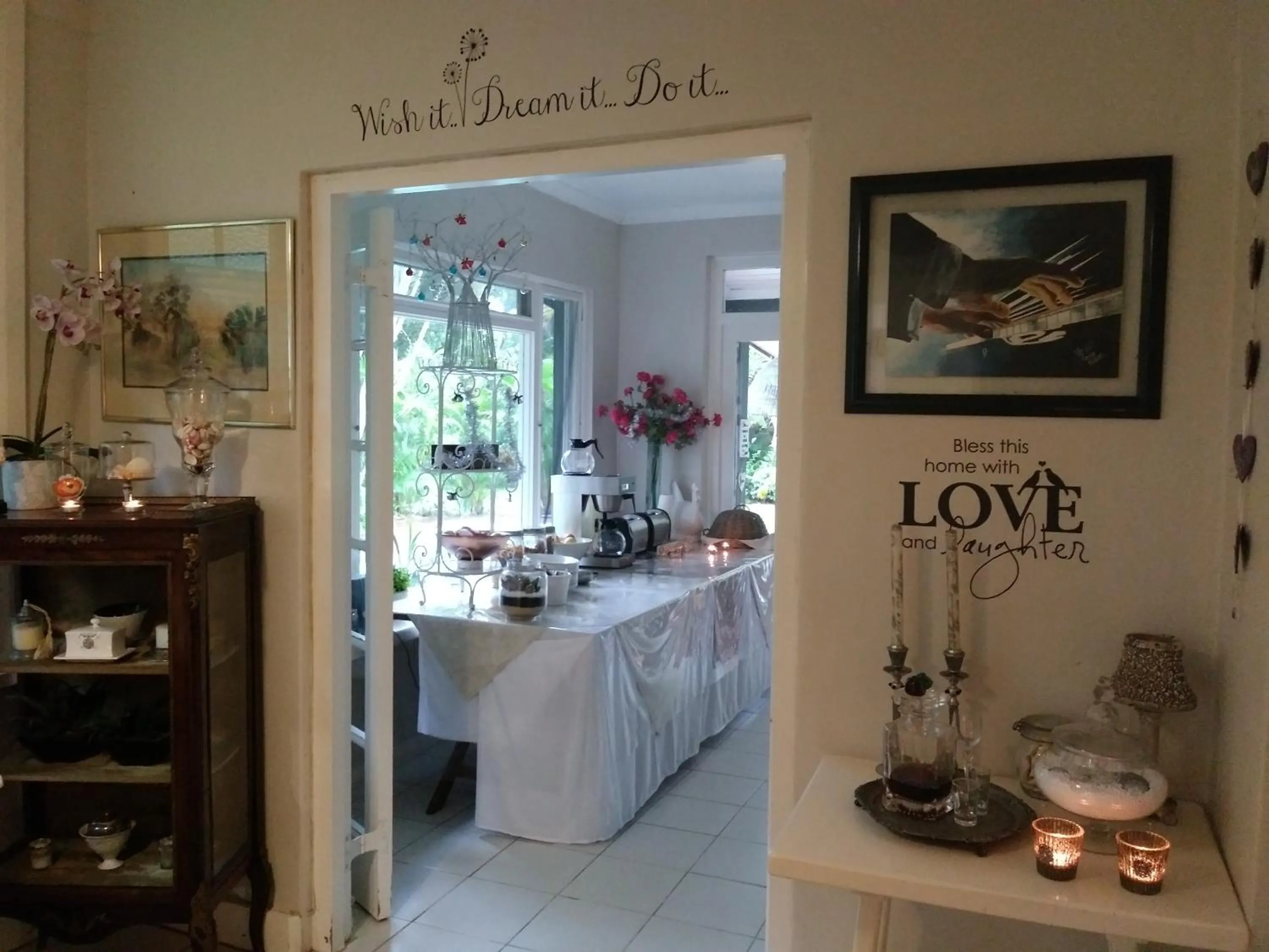 Decorative detail in St Lucia Kingfisher Lodge