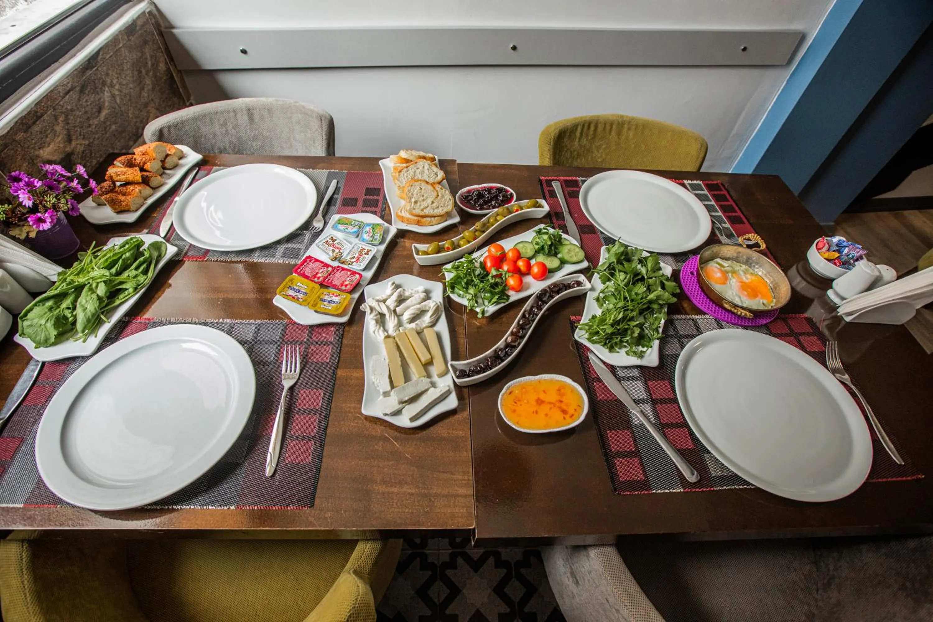 Breakfast in Konuk Hotel