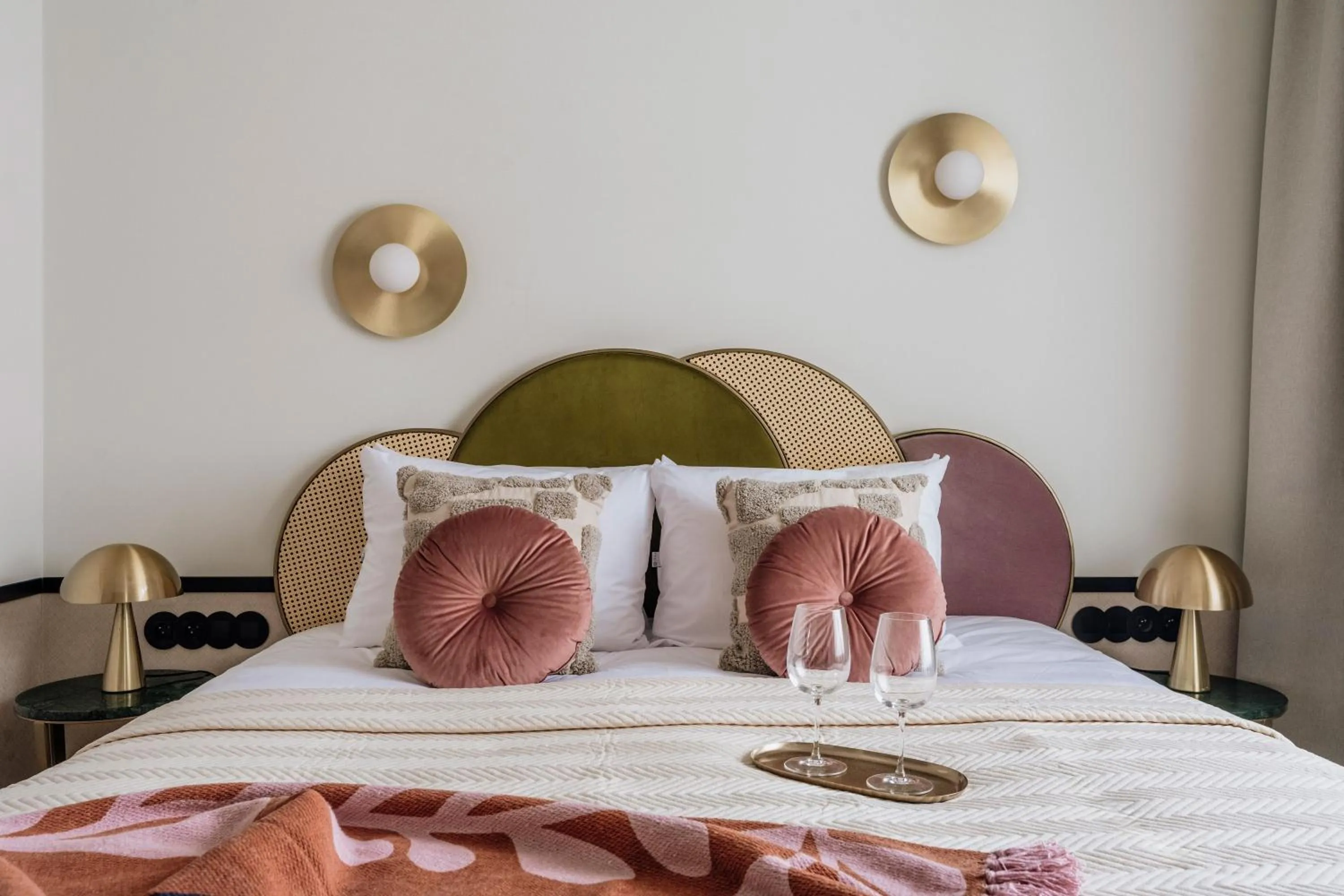 Bed in Colette - LoftAffair Collection