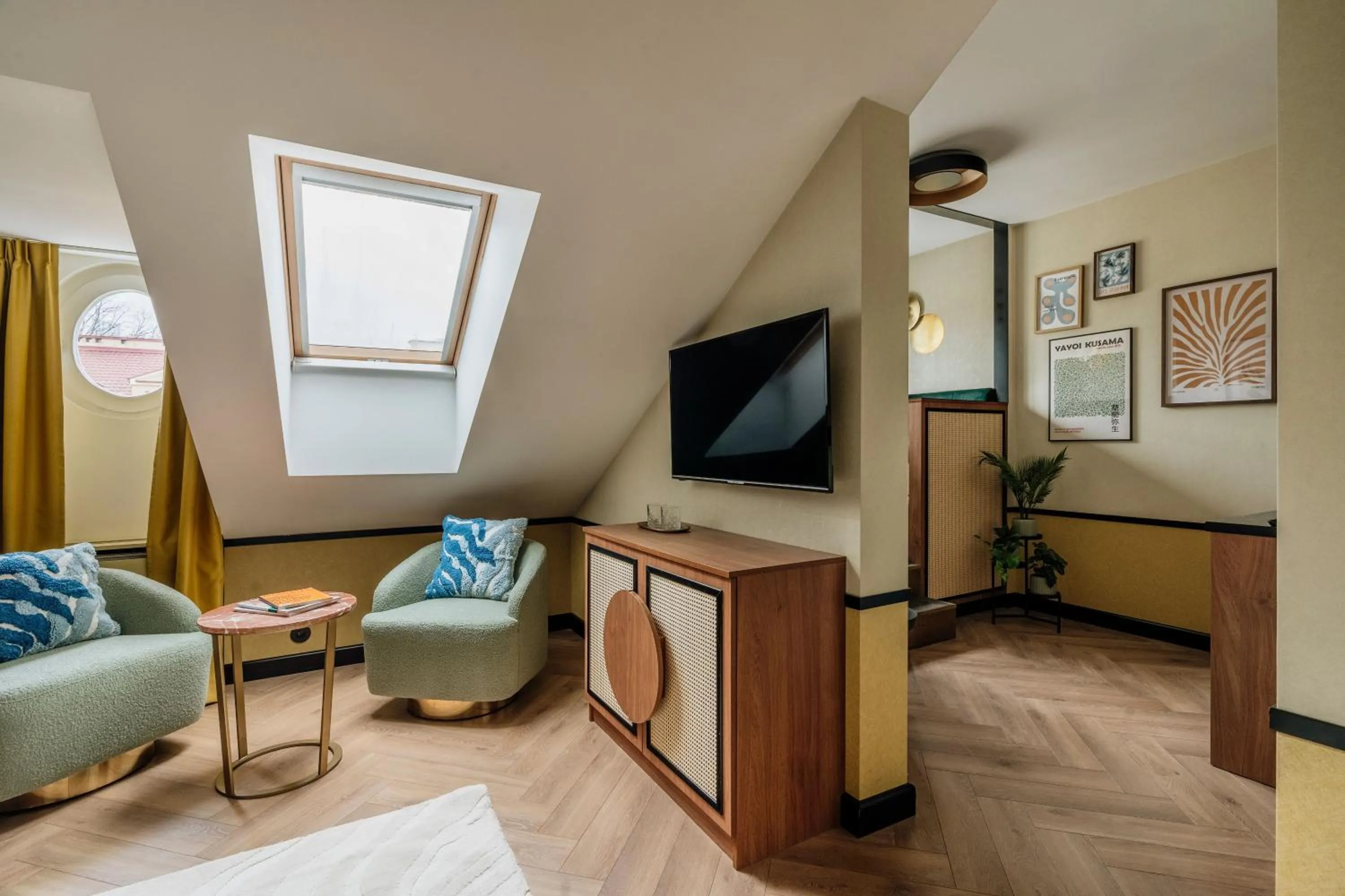 TV and multimedia in Colette - LoftAffair Collection