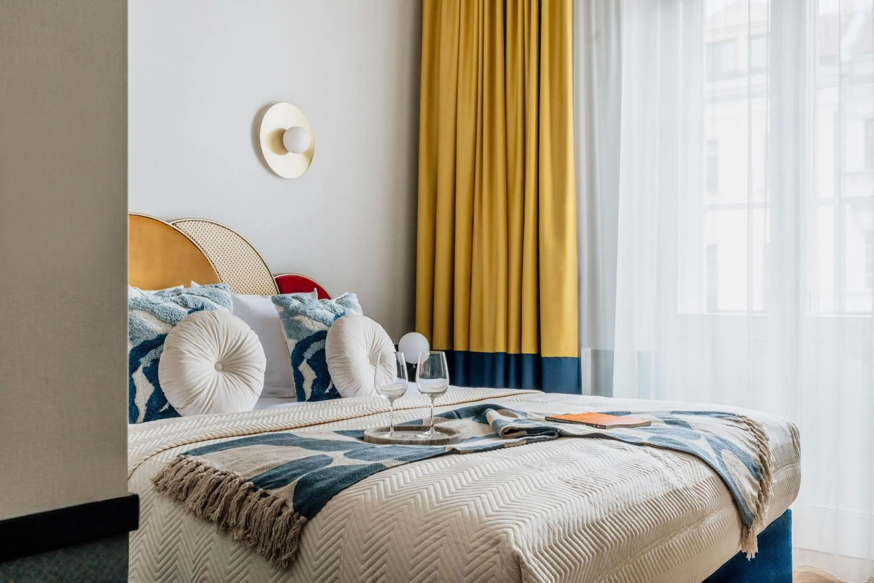 Bed in Colette - LoftAffair Collection