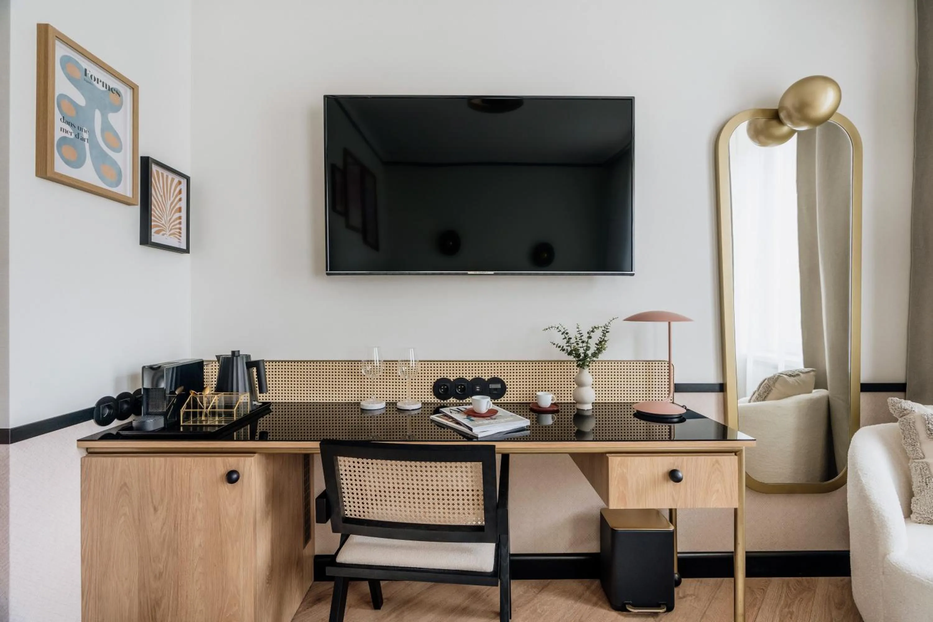 TV and multimedia in Colette - LoftAffair Collection