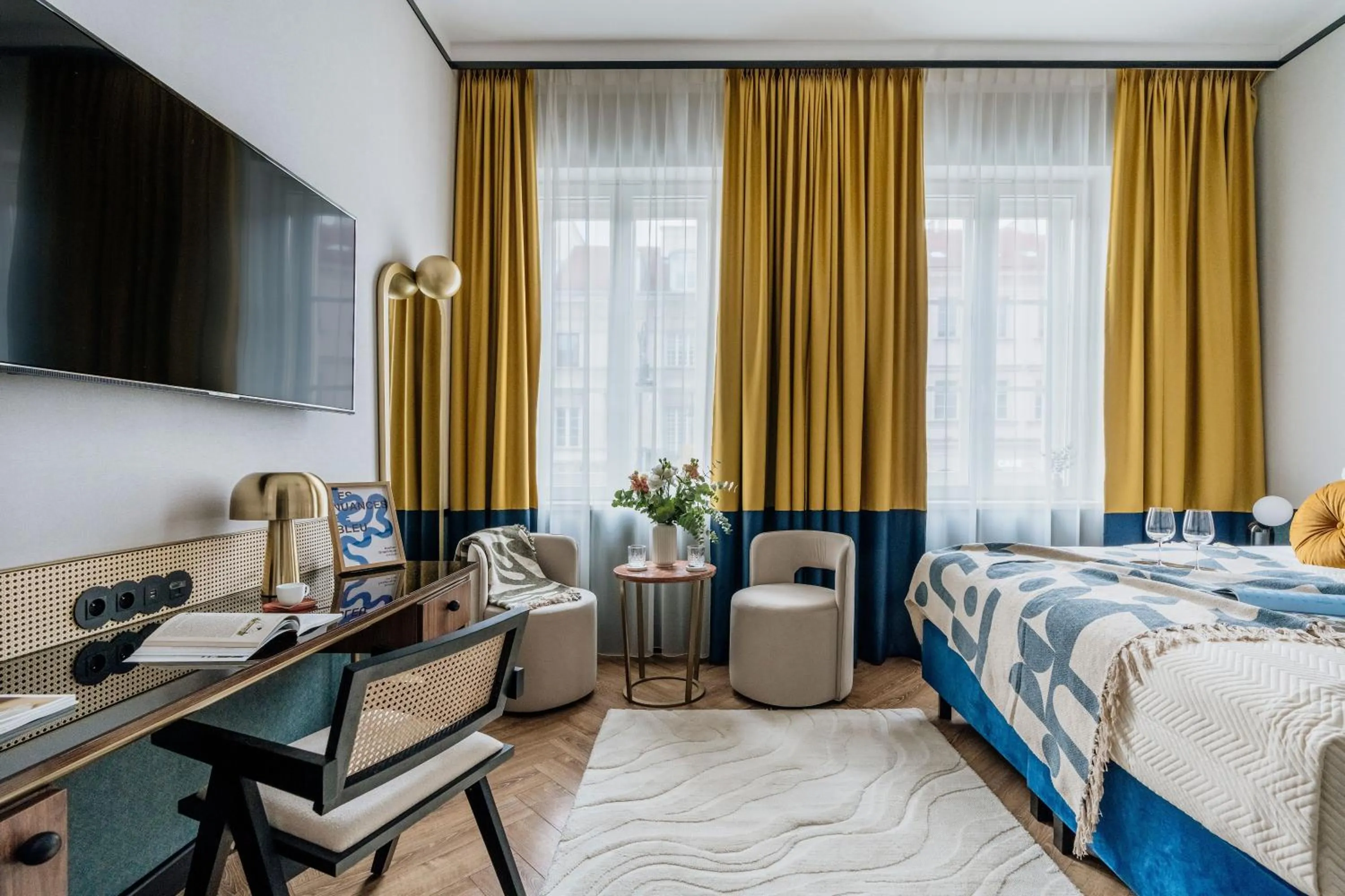 Bed in Colette - LoftAffair Collection