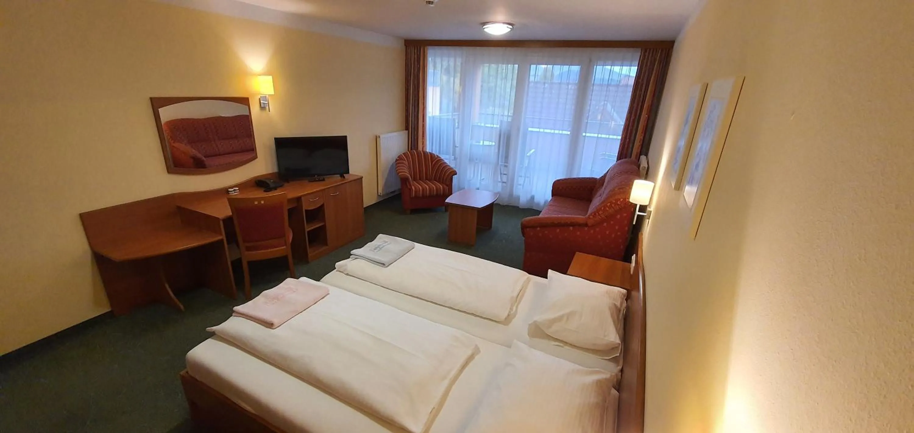 Bed in Hotel Angerer-Hof