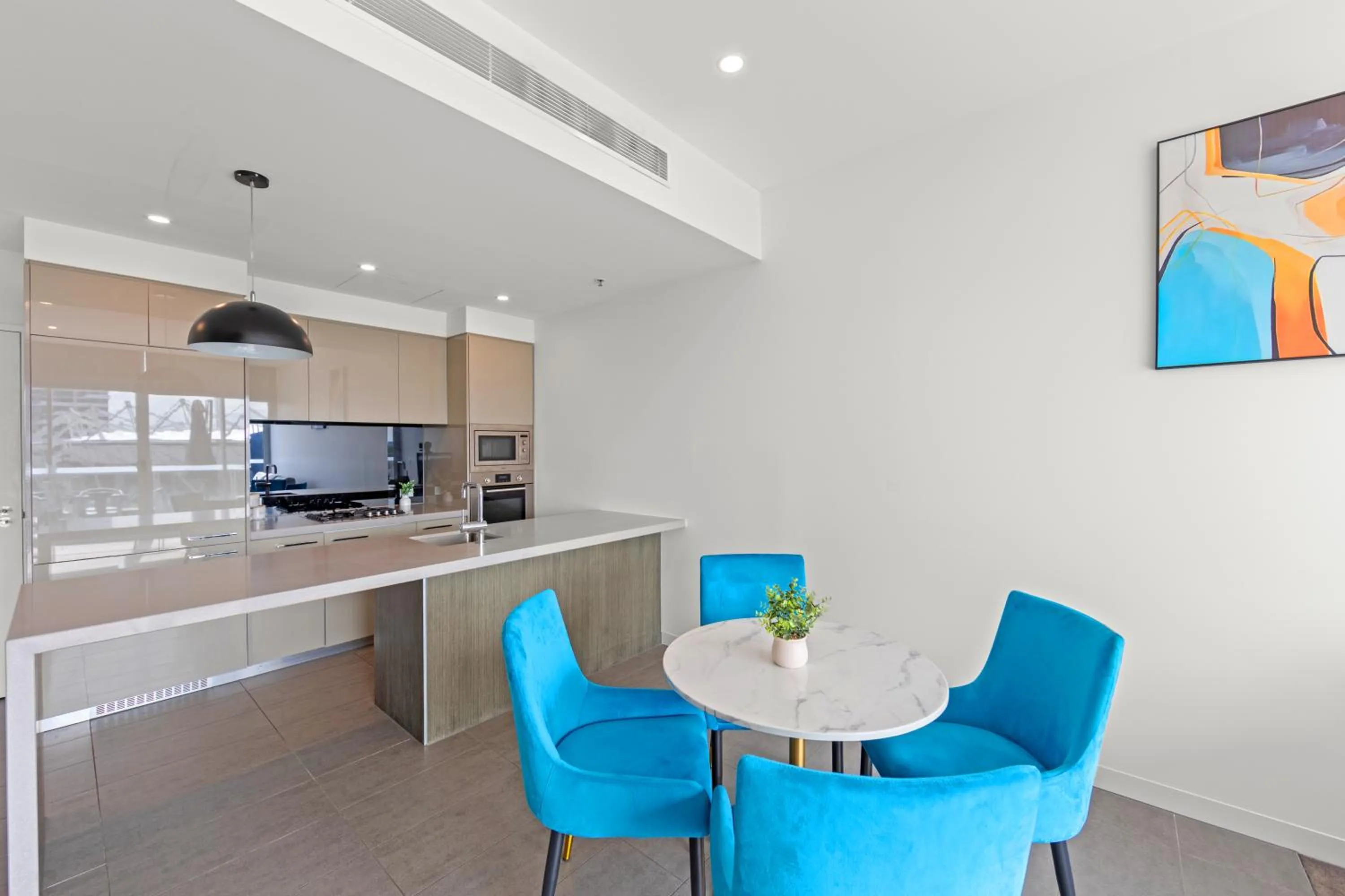 TV and multimedia in Trafalgar Lane Apartments by CLLIX