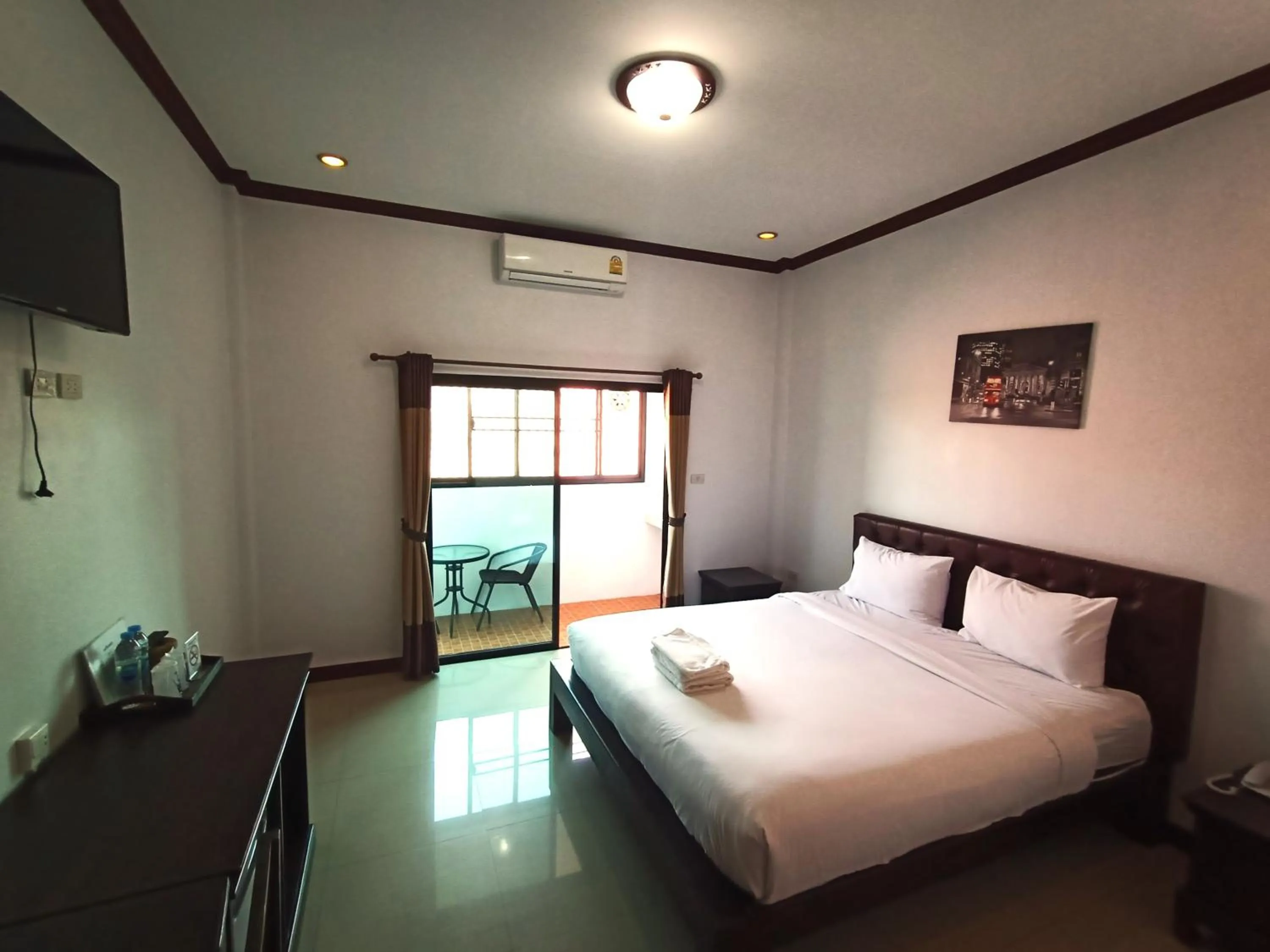 Bed in Be One Boutique Resort