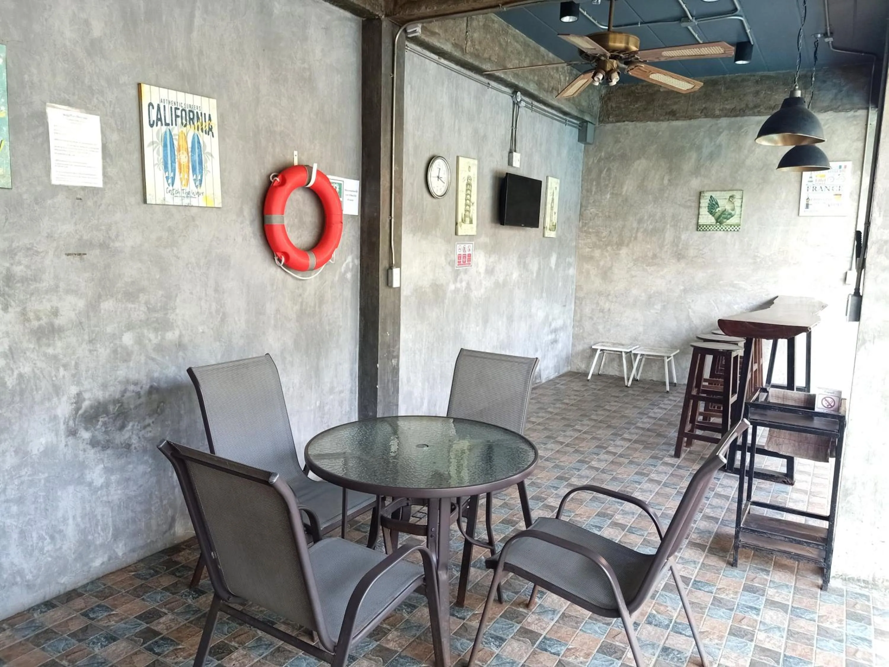 Seating area in Be One Boutique Resort