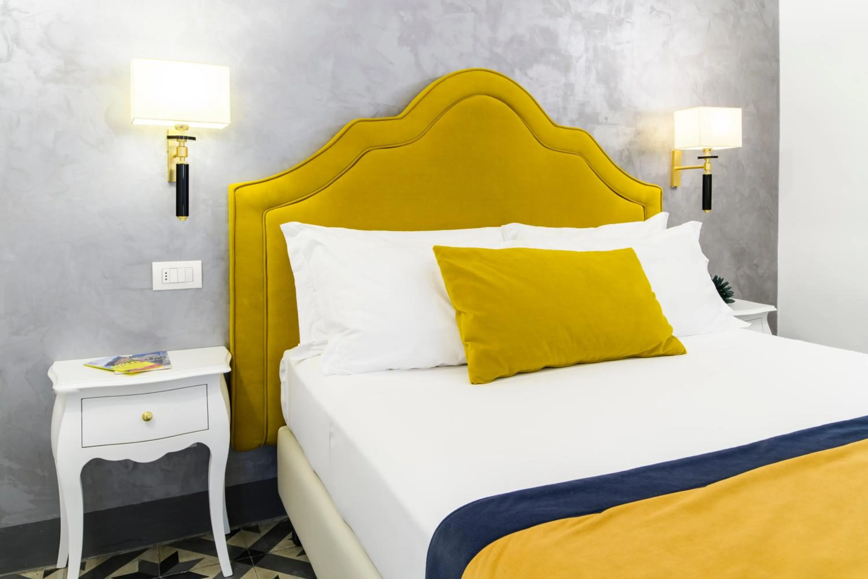 Photo of the whole room, Bed in Amalfi Luxury House