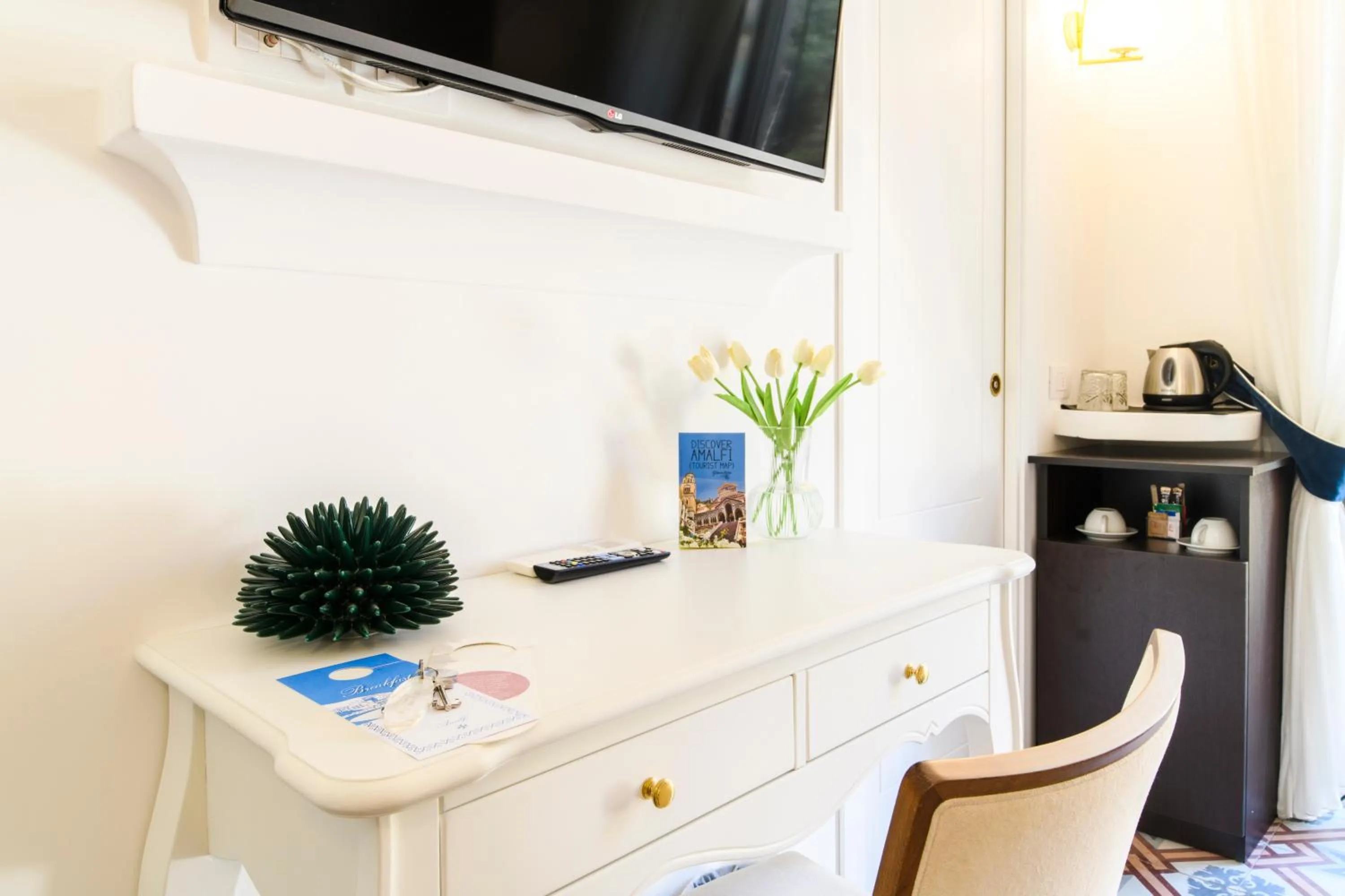 hair dresser in Amalfi Luxury House