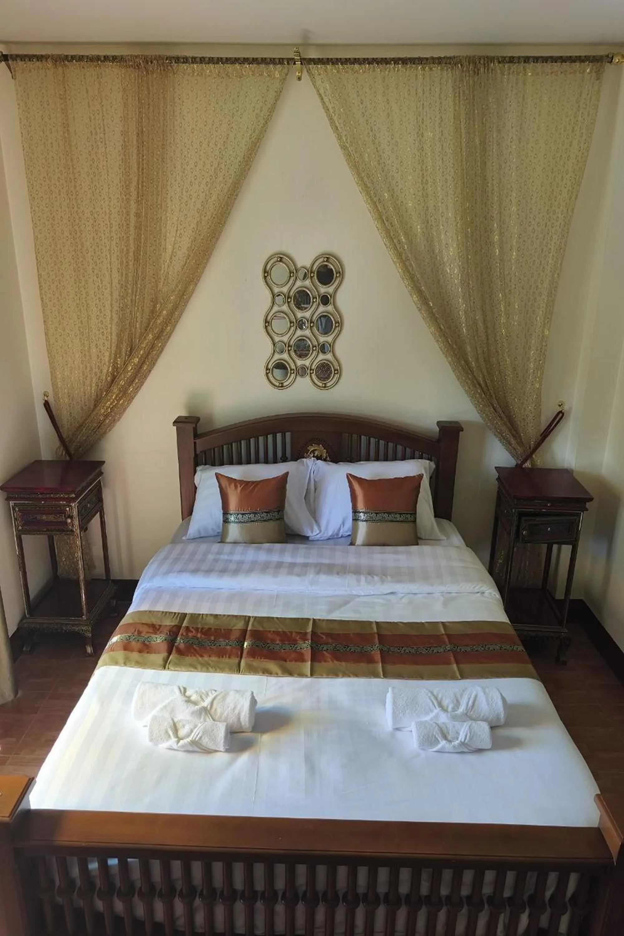 Bedroom, Bed in LM Hostel