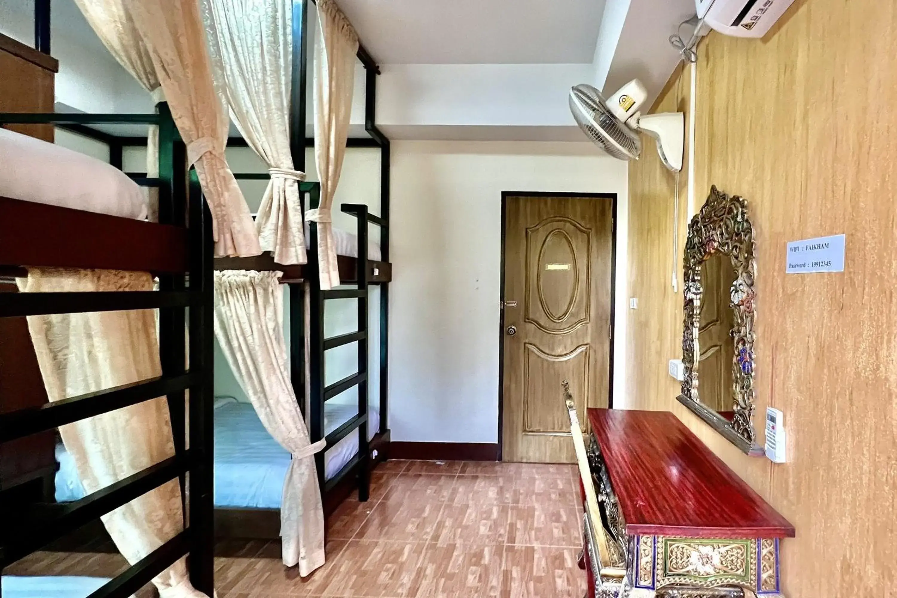 Bunk Bed in Female Dormitory Room in LM Hostel Bunk Bed in Female Dormitory Room in LM Hostel