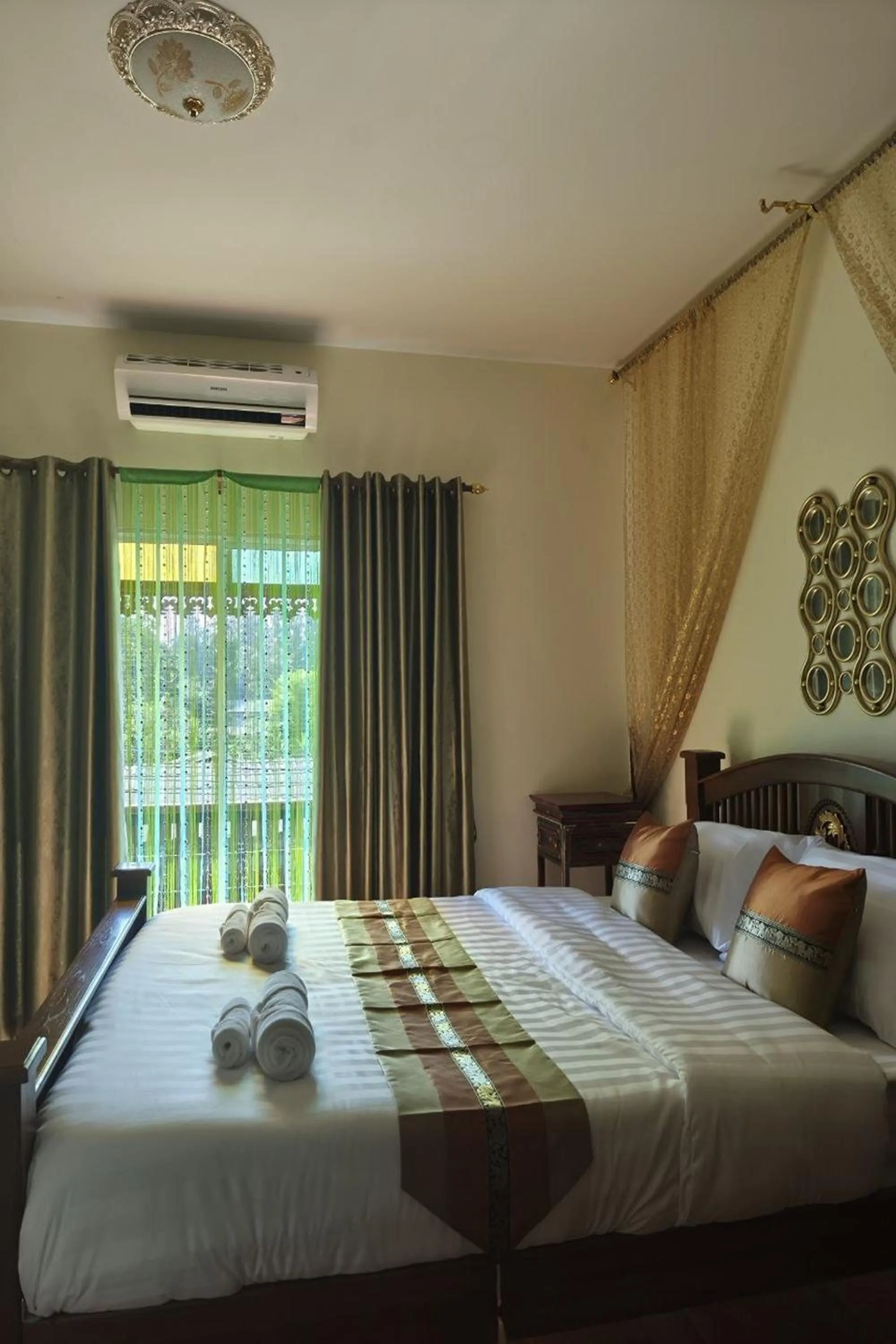 Bedroom, Bed in LM Hostel