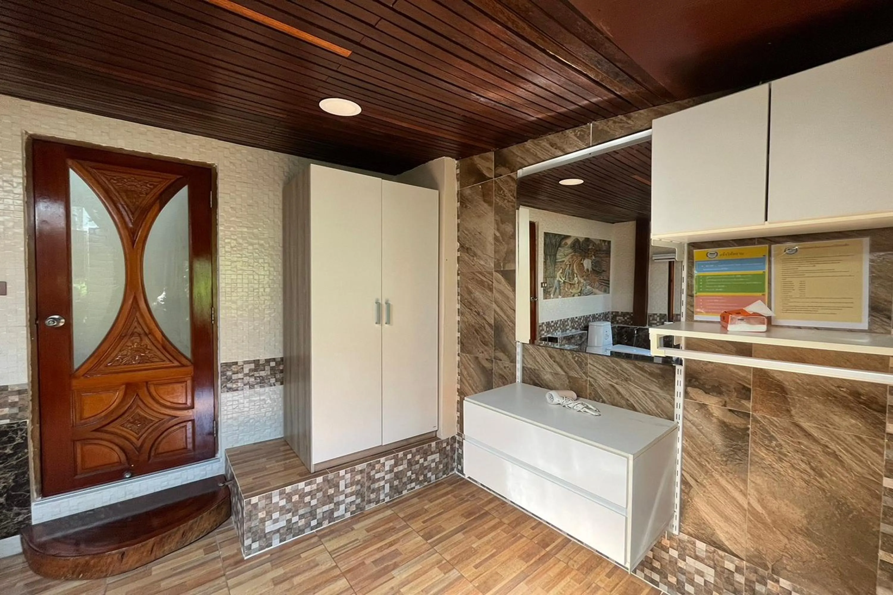 Photo of the whole room in Tung Lakorn Farm