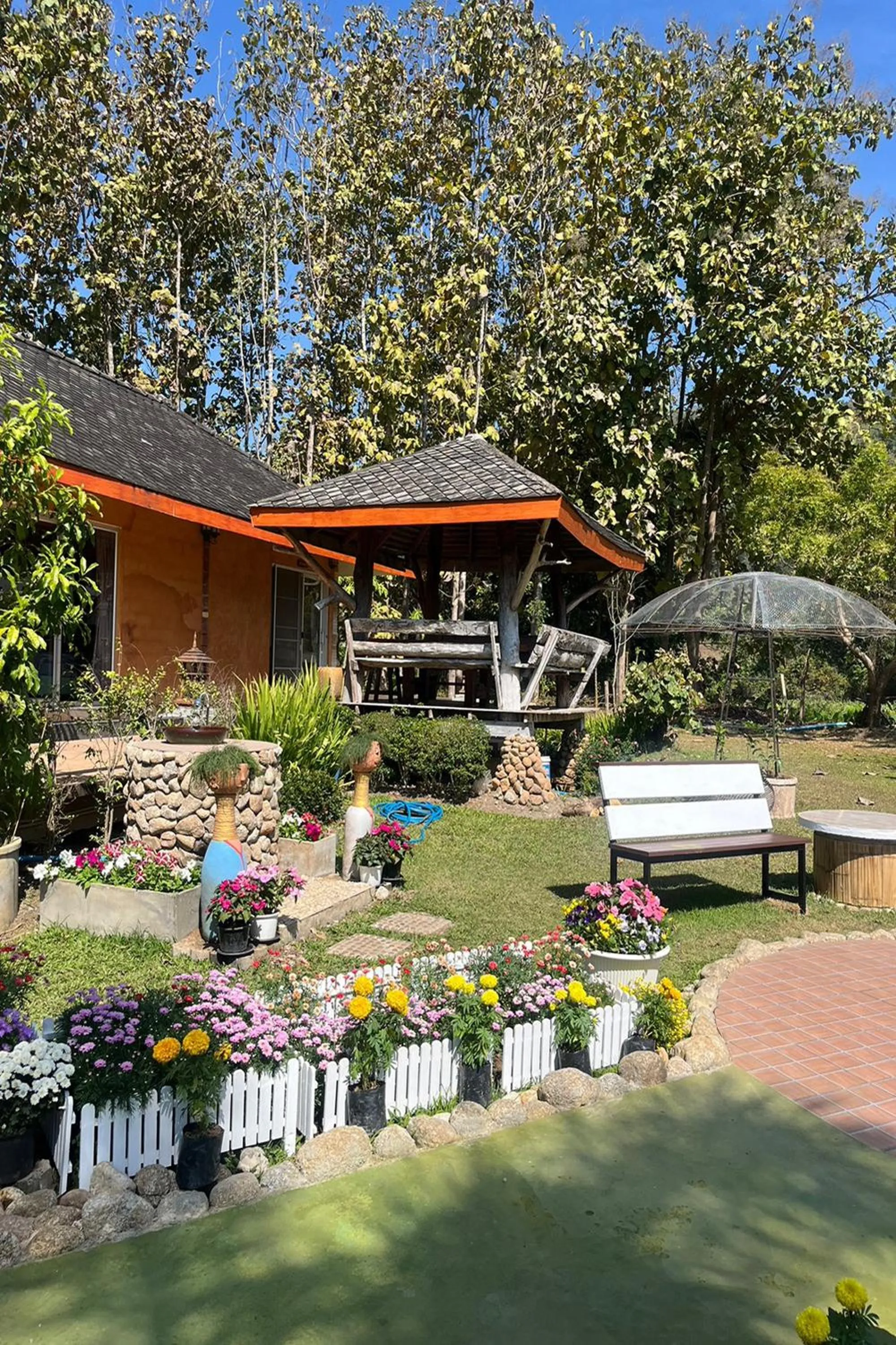 Property building in Tung Lakorn Farm