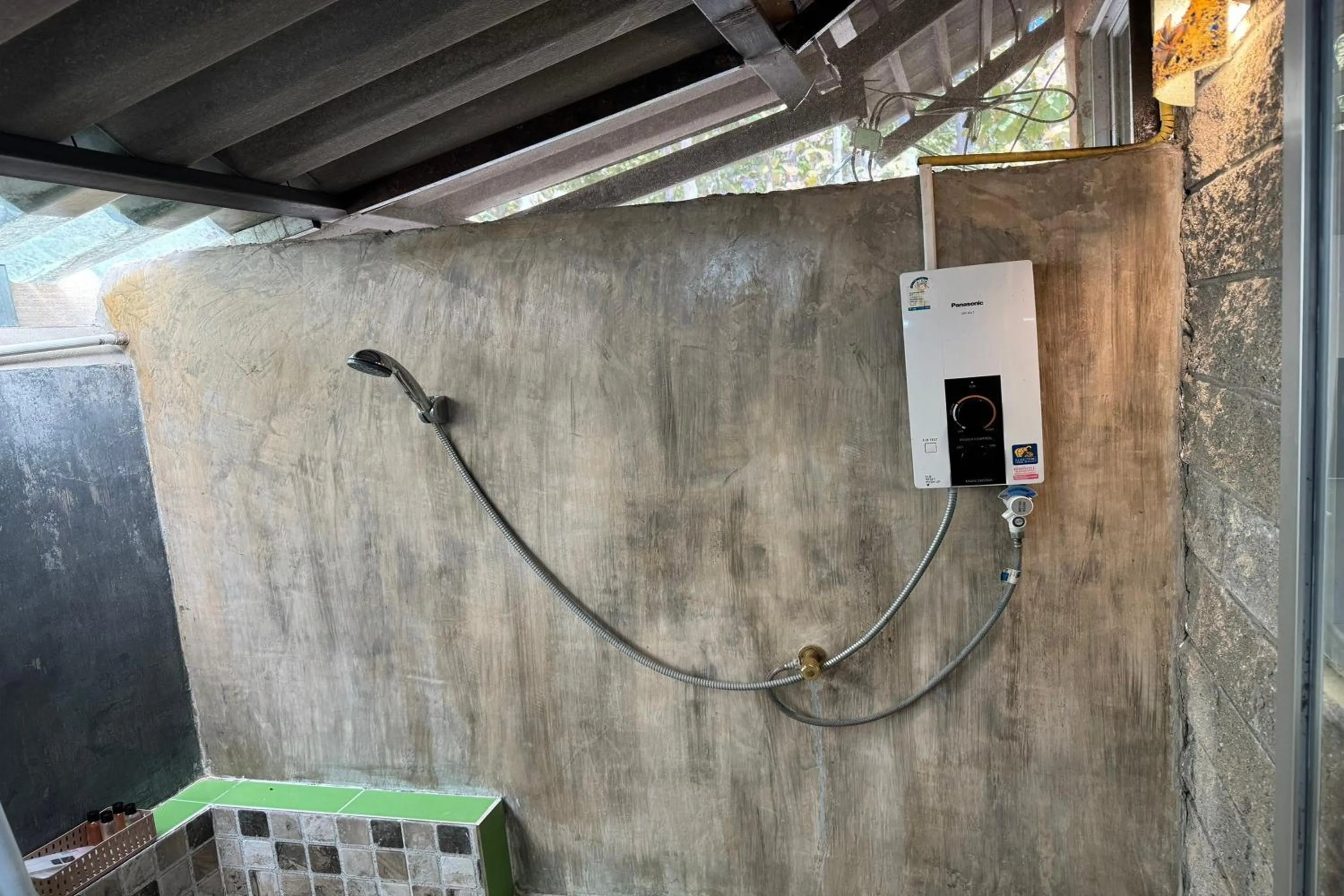 Shower in Tung Lakorn Farm