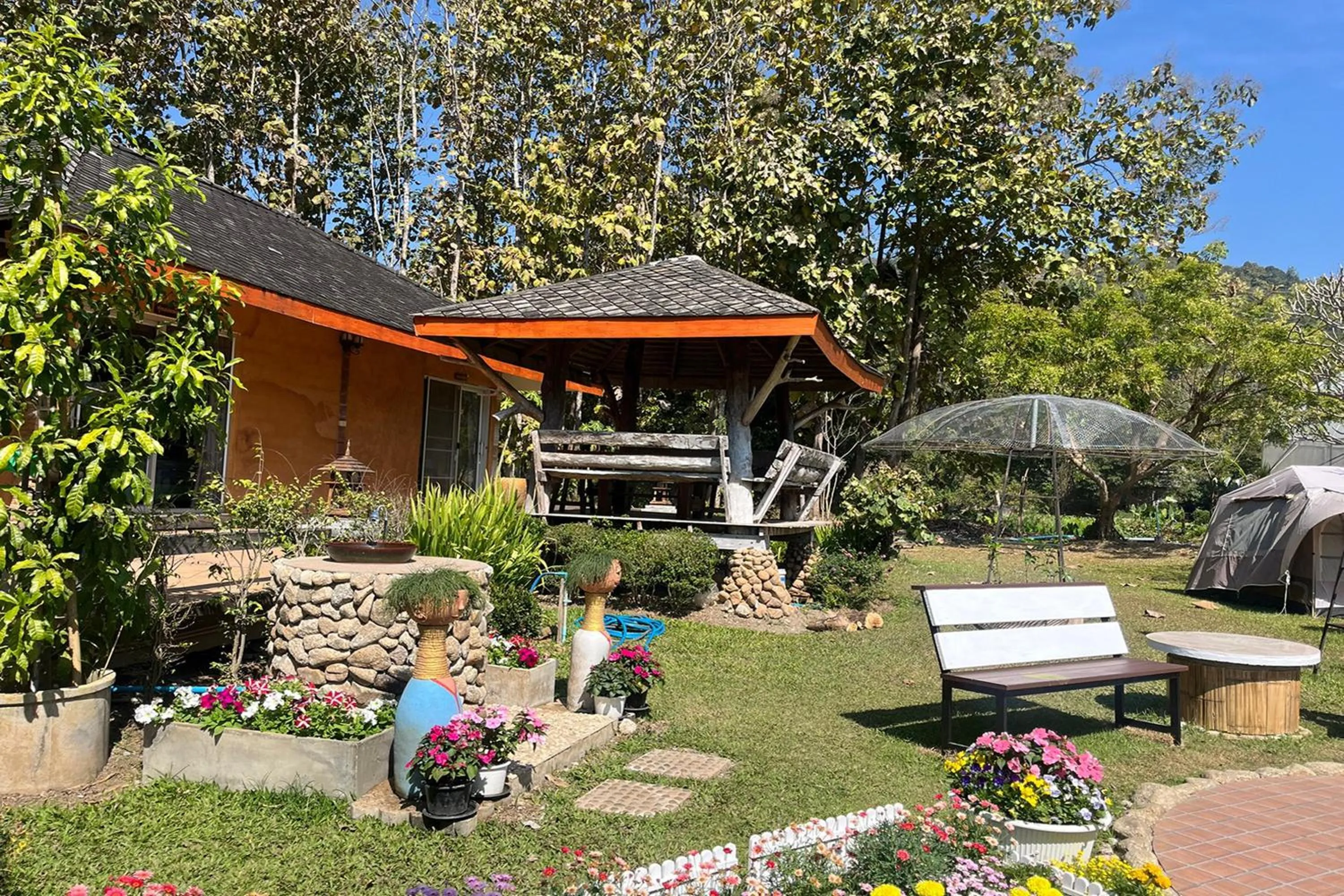 Property building in Tung Lakorn Farm