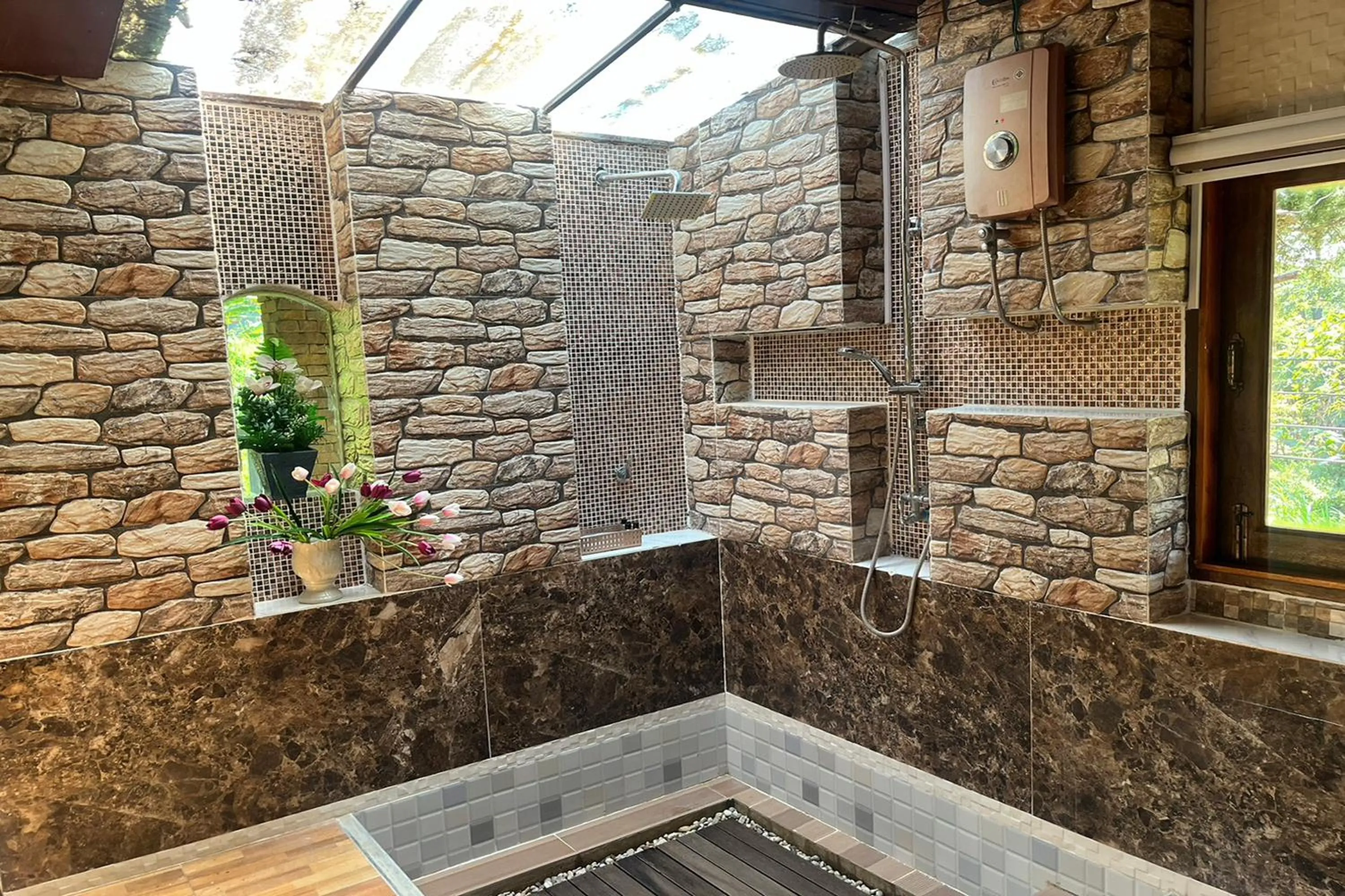 Bathroom in Tung Lakorn Farm