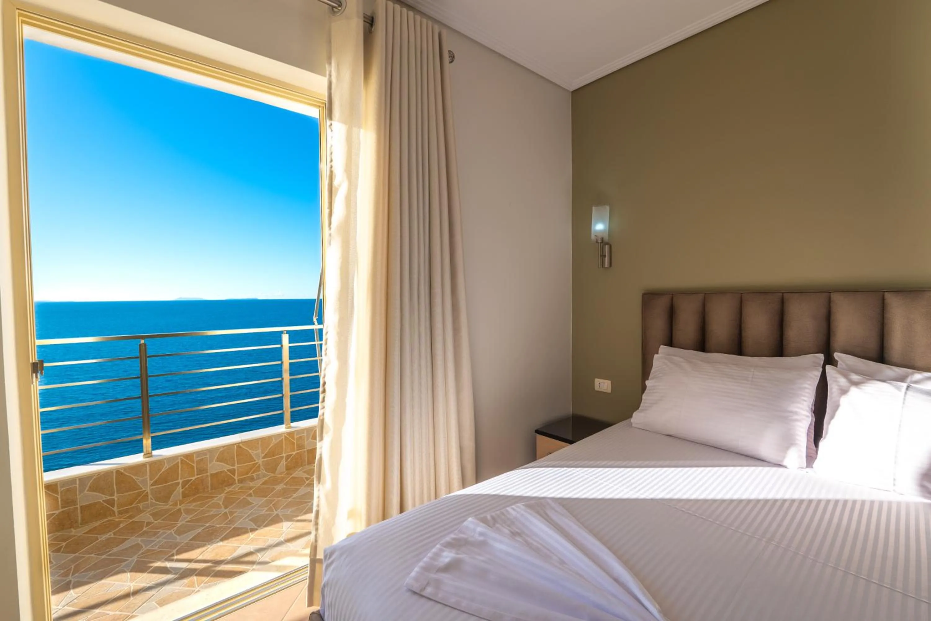 Cavo Paradise