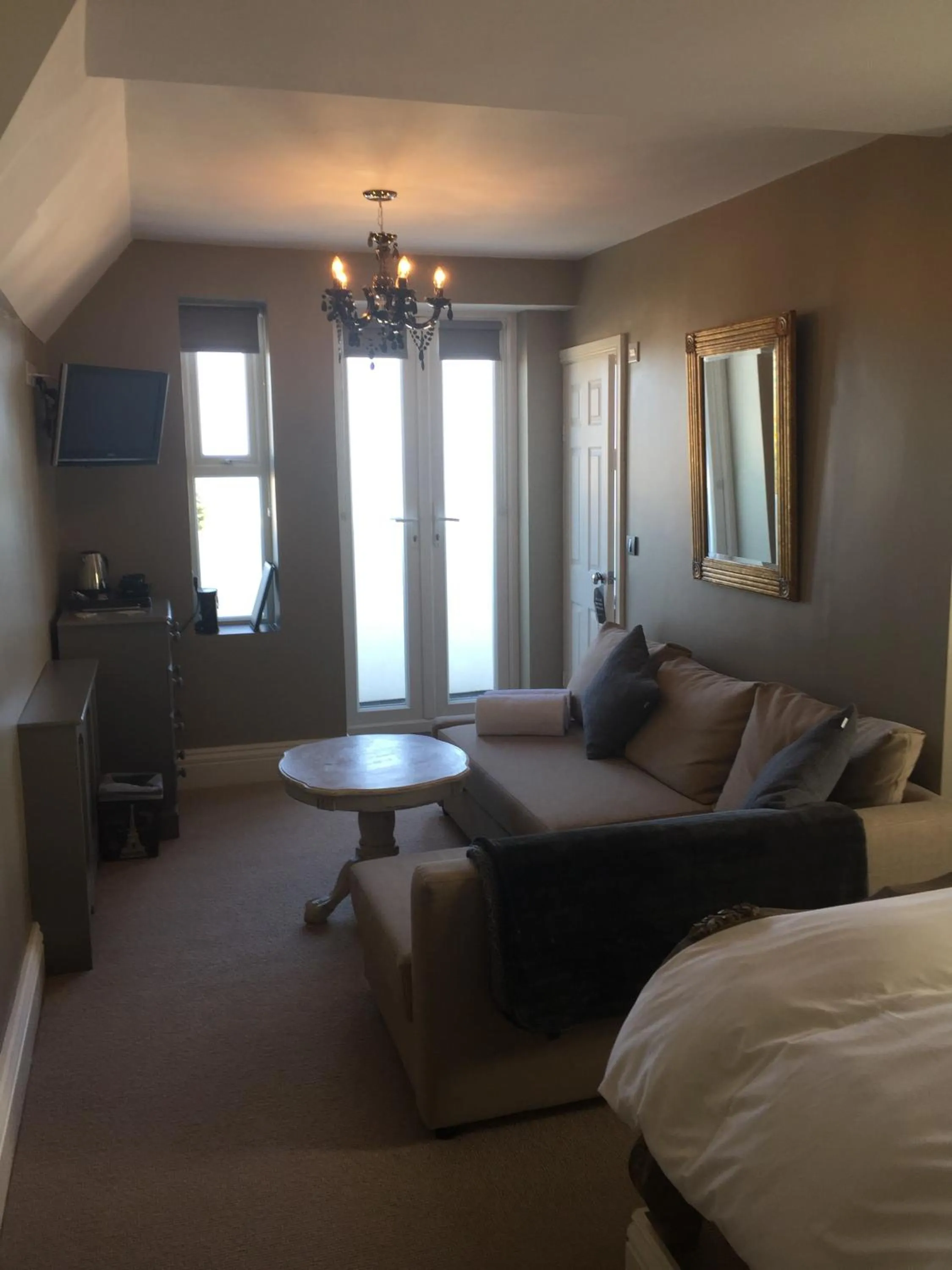 Bed in The White House Hotel