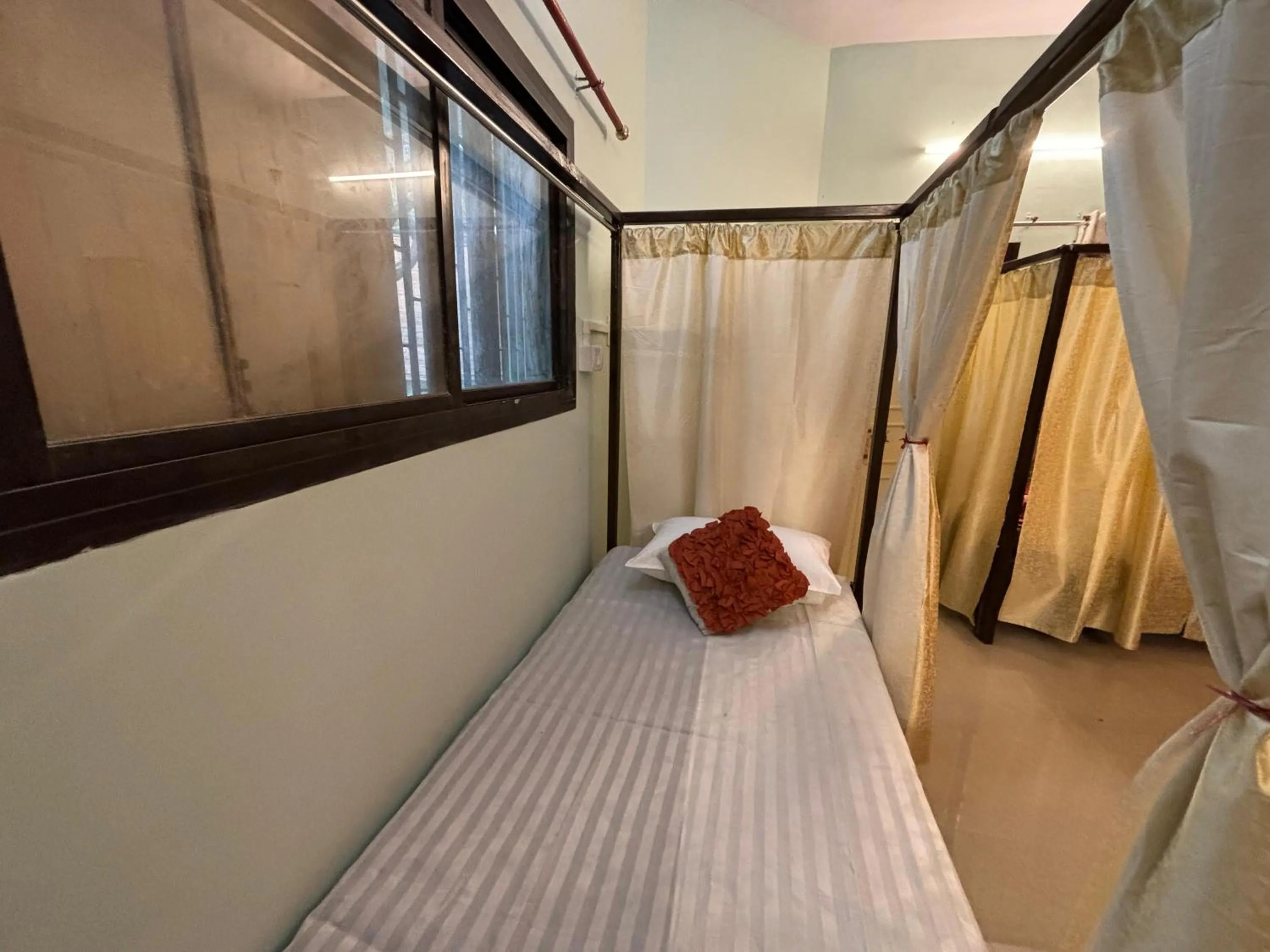 Bed in The Noor House homestay