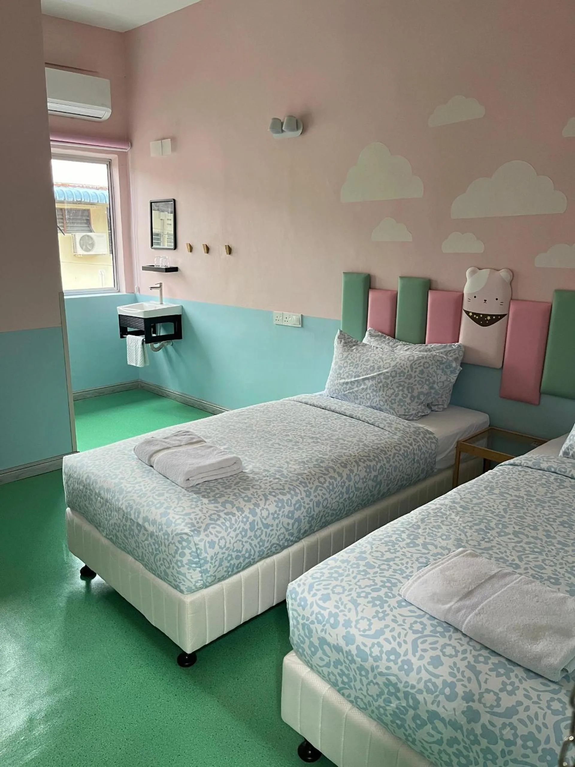 Bed in Hippo House Taiping