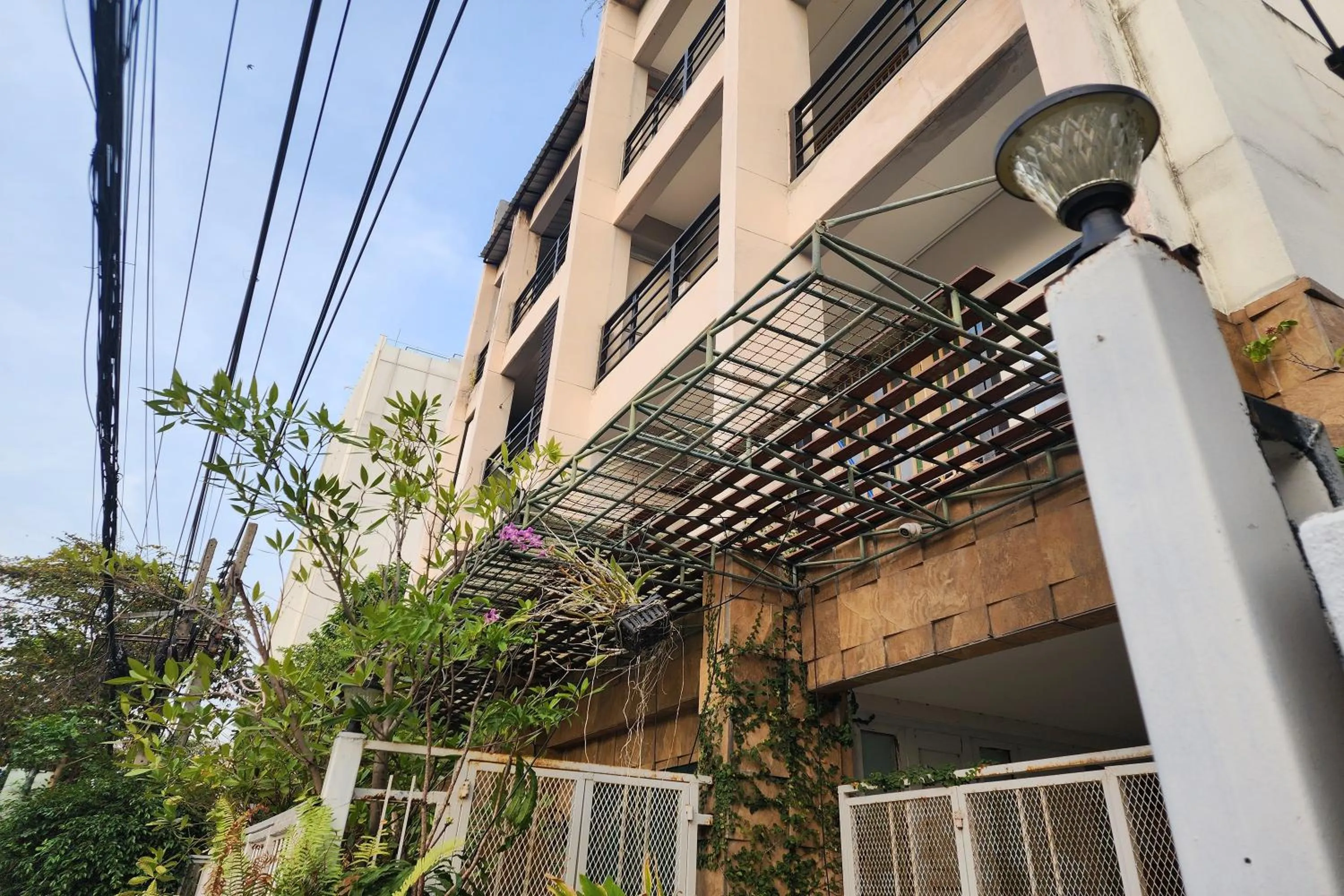 Property building in Baan Nara 15