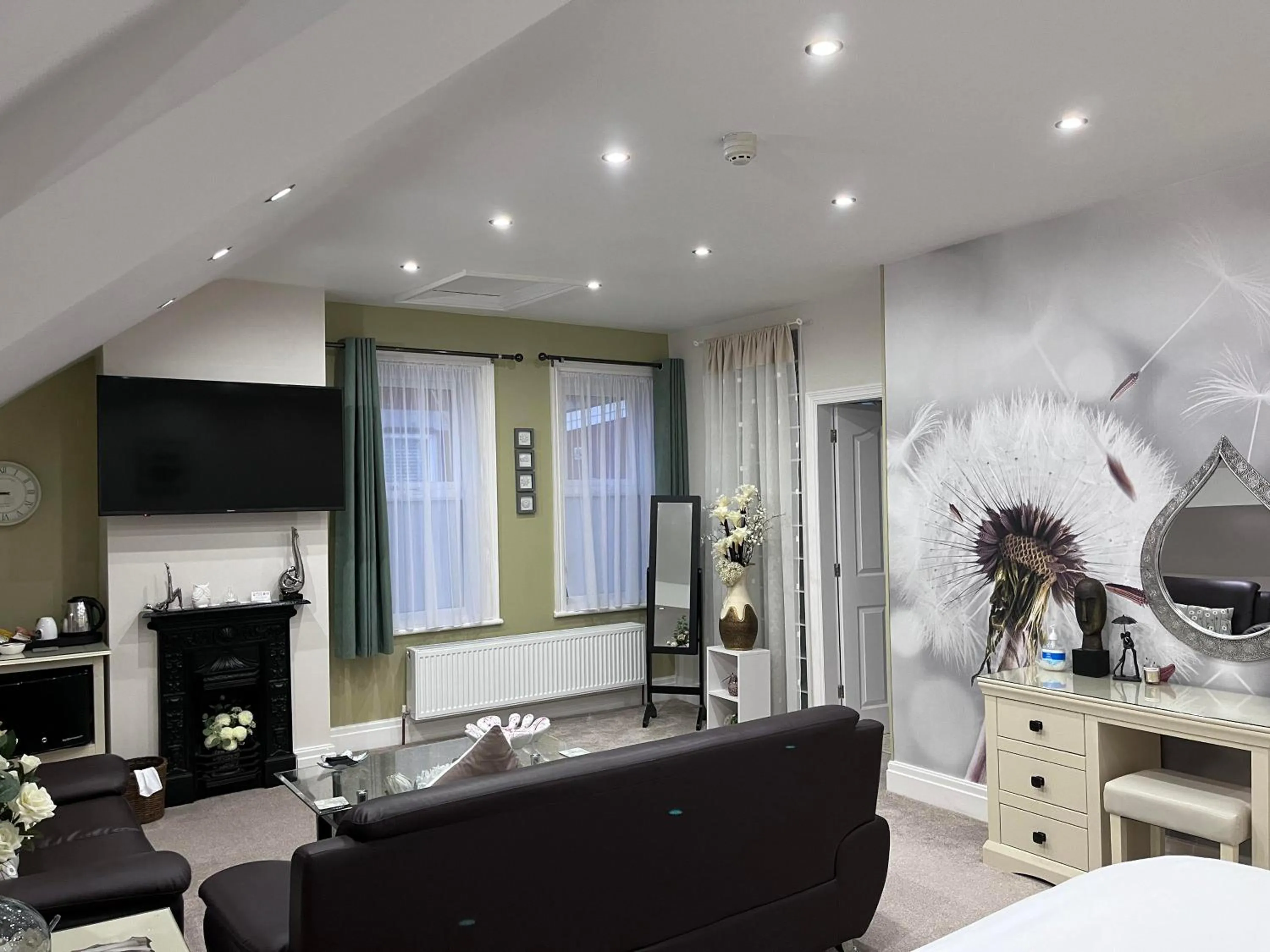 Winter in FourRooms - Couples Only