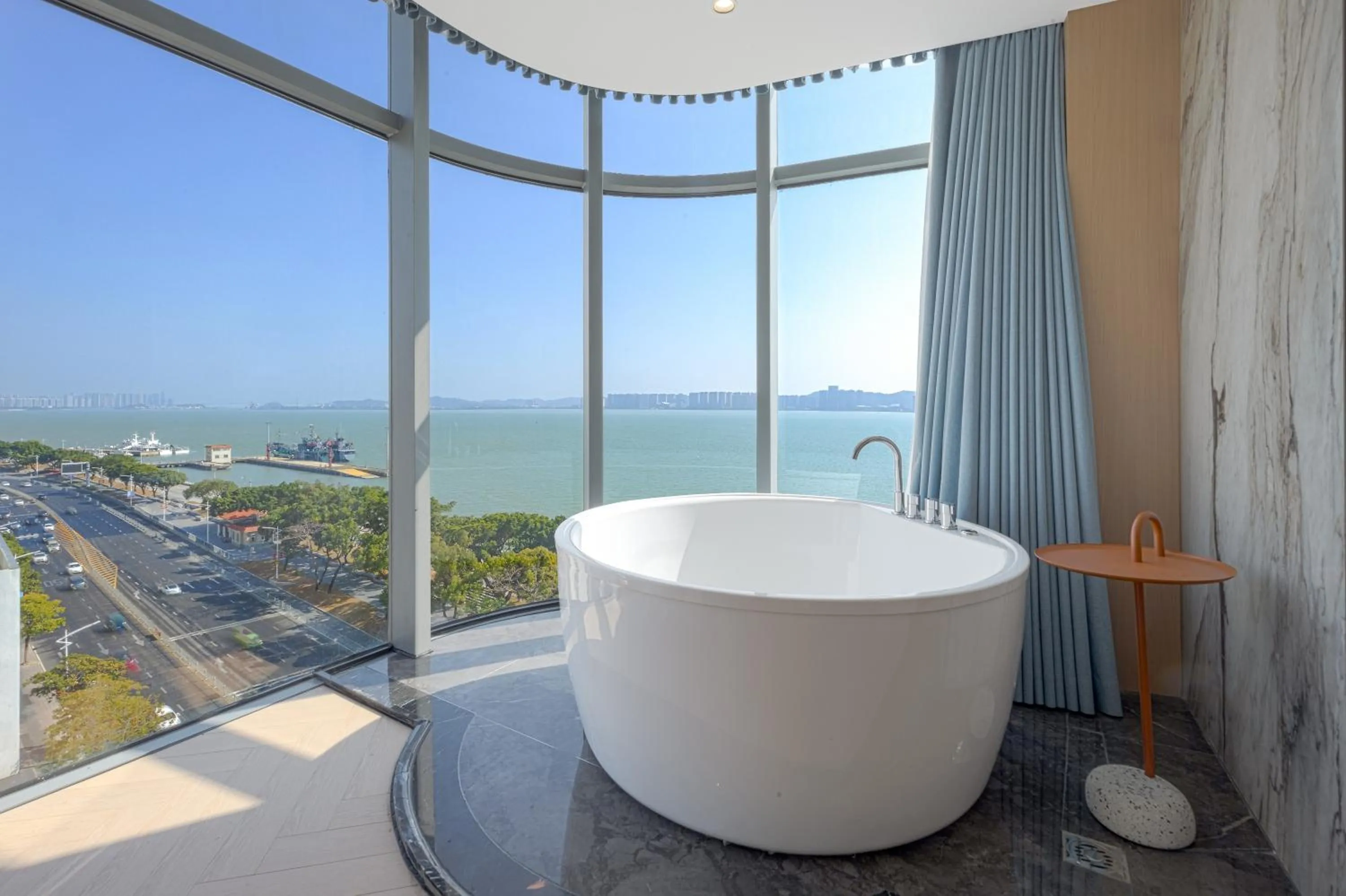 Day in Days Inn by Wyndham Shantou Jinping