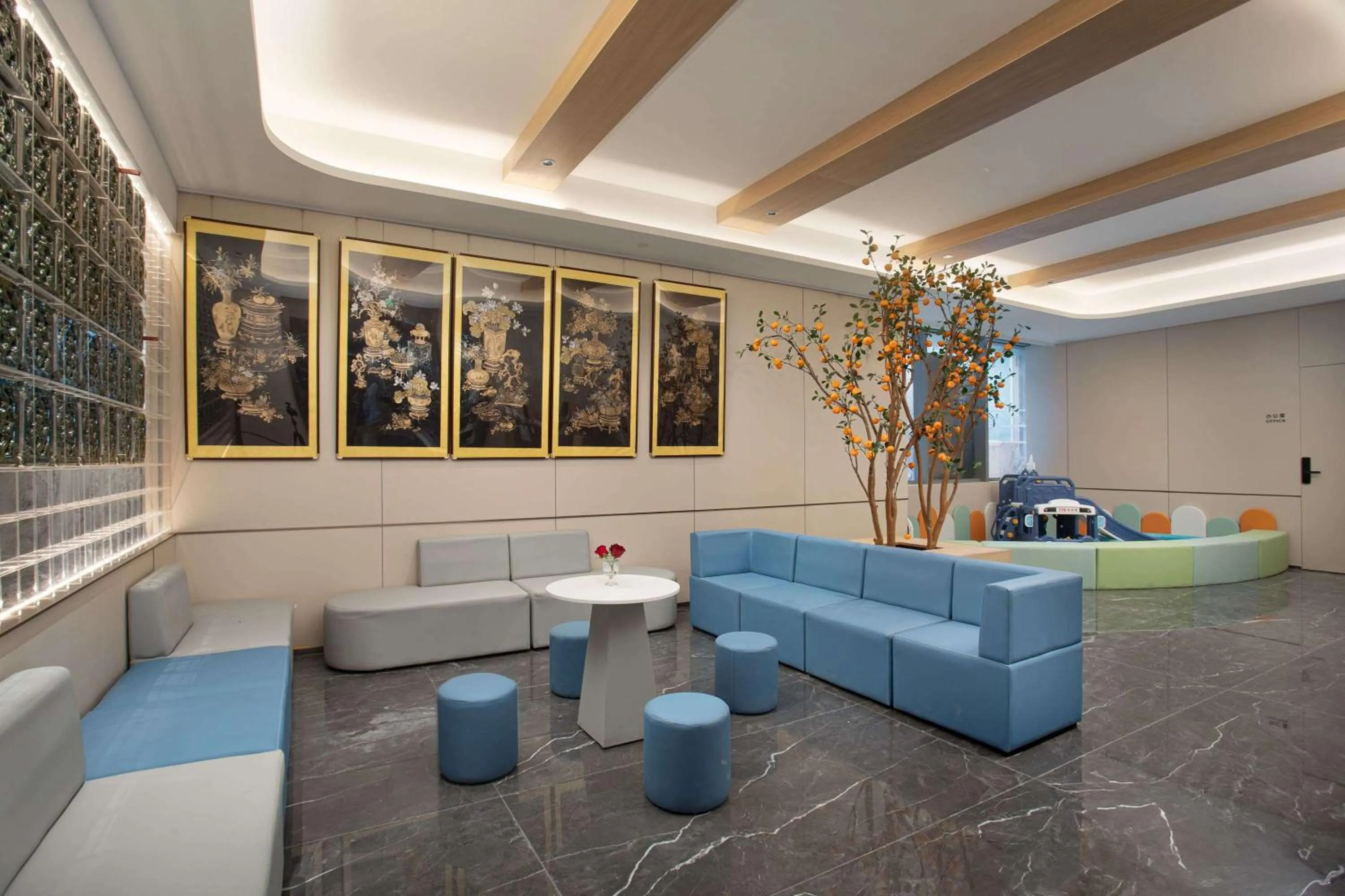 Lobby or reception in Days Inn by Wyndham Shantou Jinping