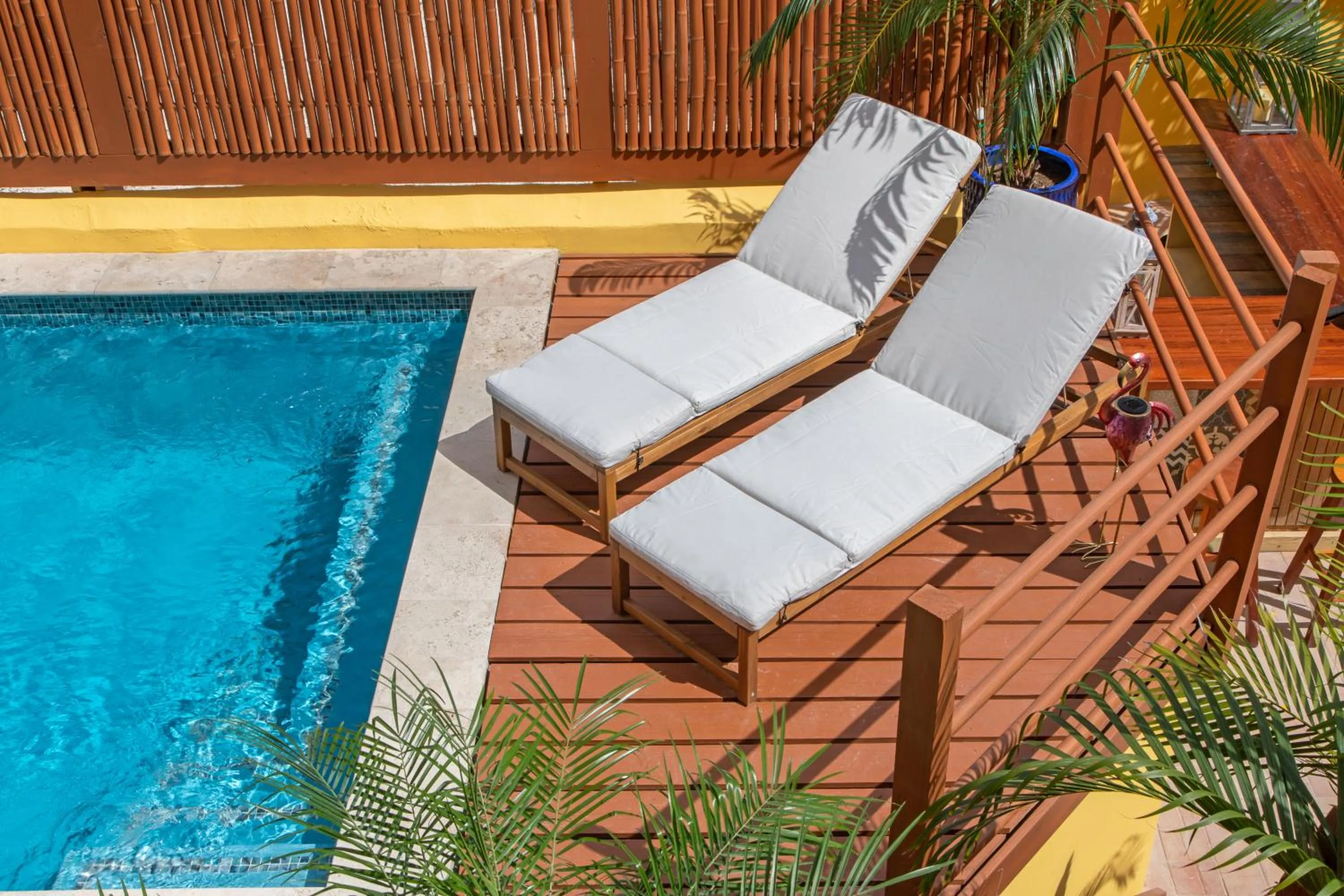 Garden in Drift Hotels