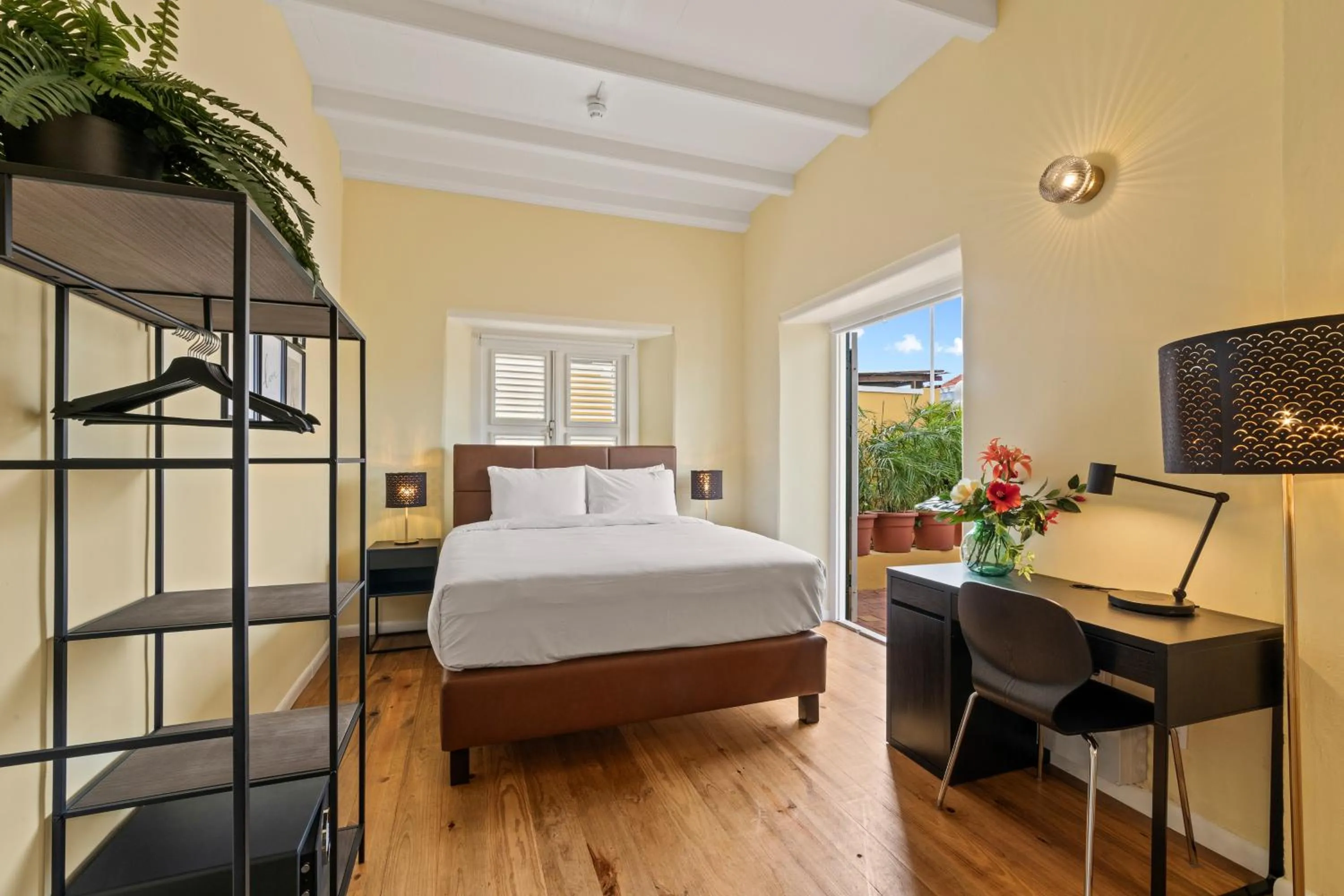 Bedroom, Bed in Drift Hotels