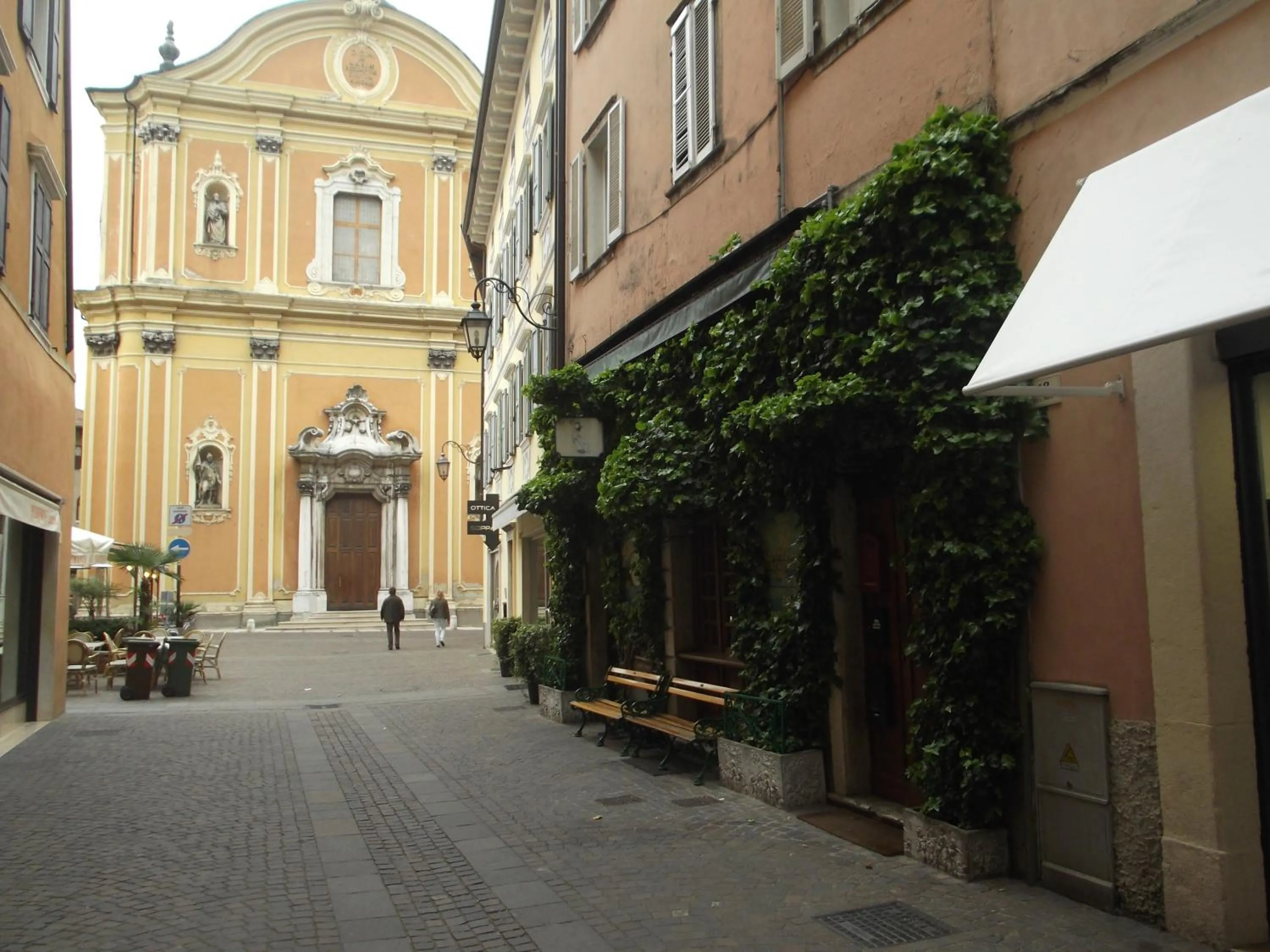 Facade/entrance in Casa all'Oca