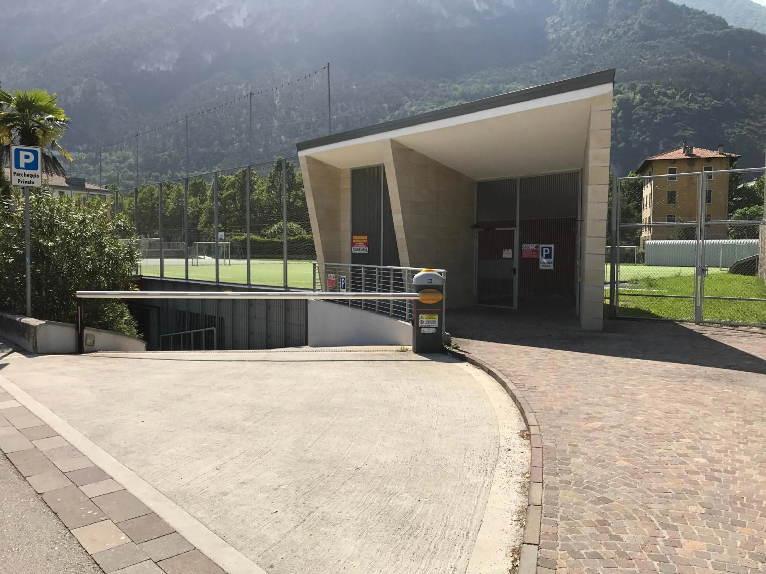 Property building in Casa all'Oca