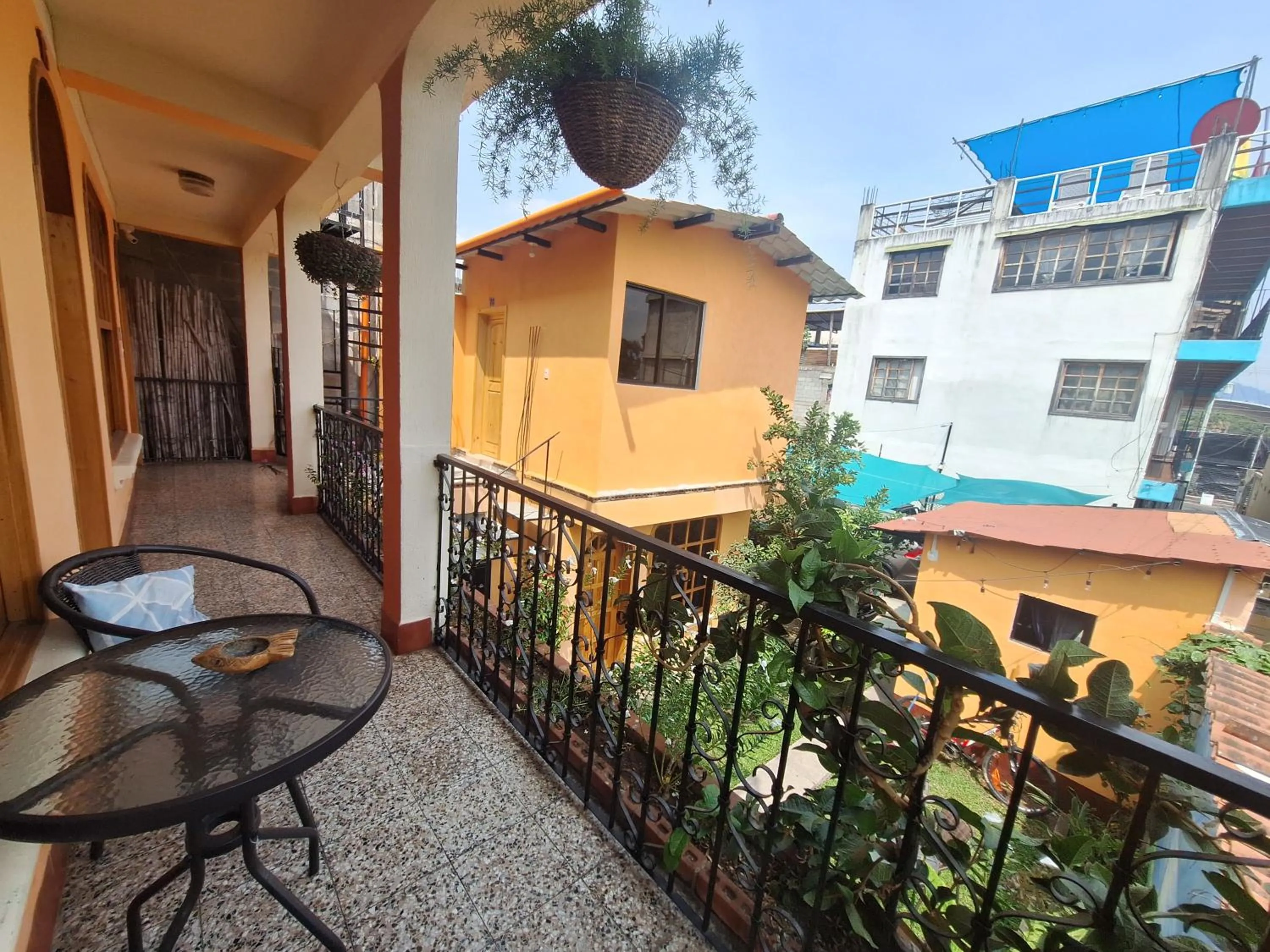 Property building in Hospedaje El Viajero