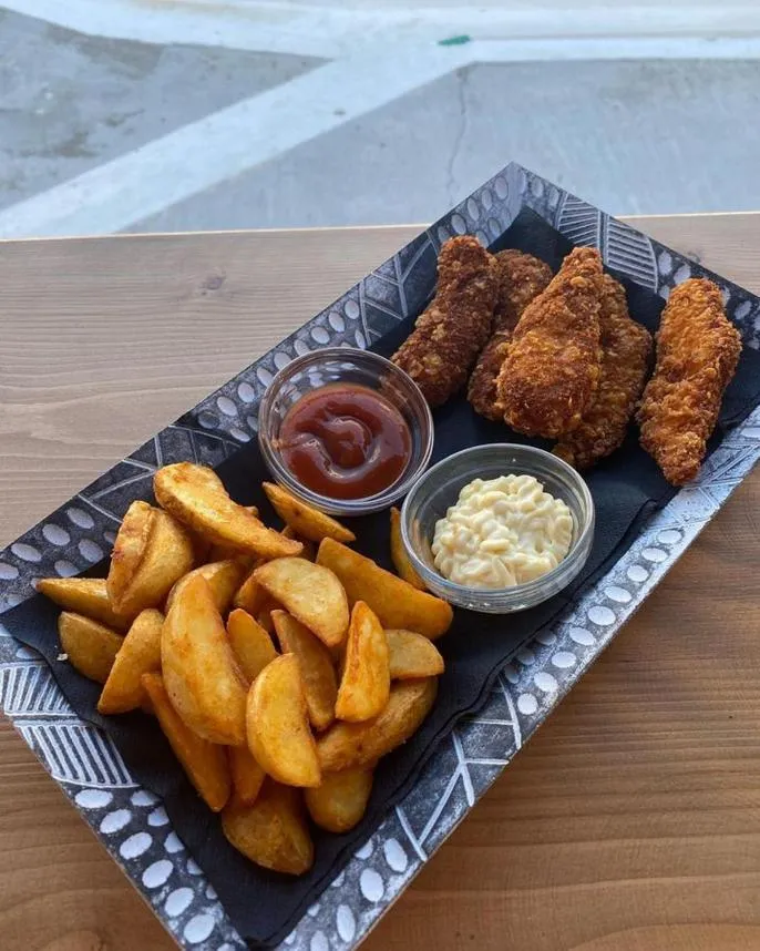 Restaurant/places to eat in Katerina Apartments