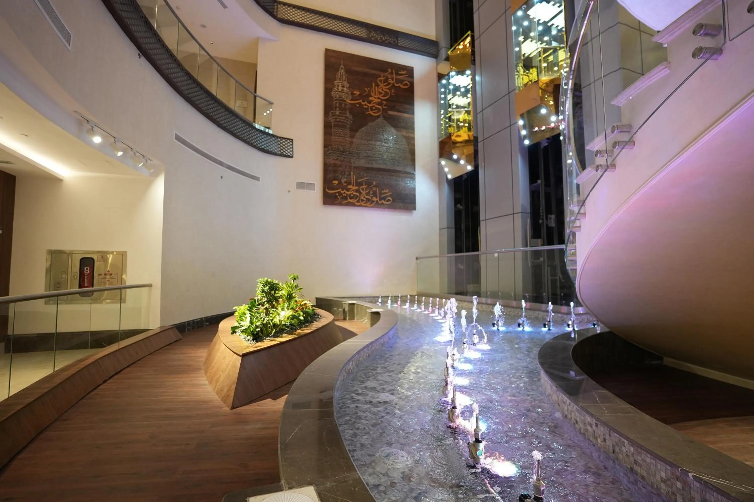 Lobby or reception in Peninsula Worth Hotel