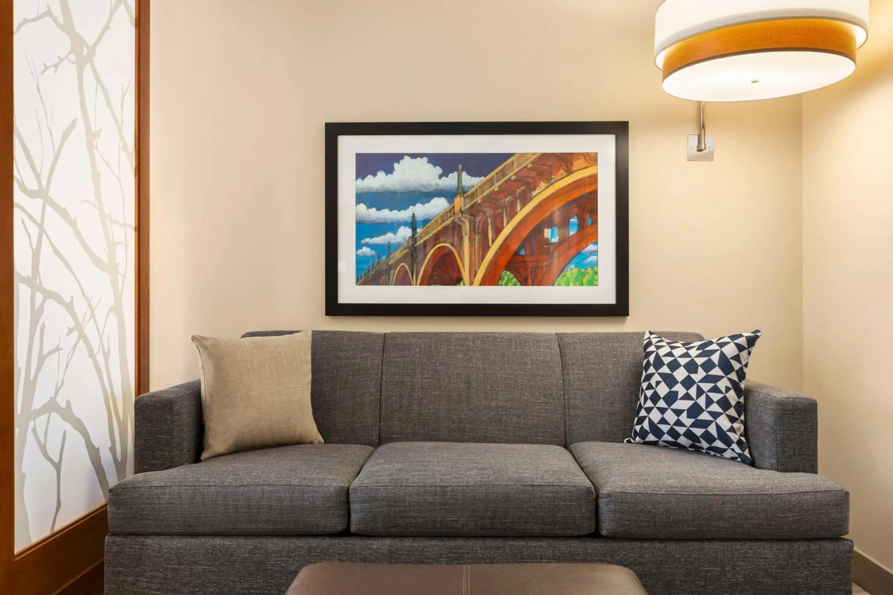 King Room with Sofa Bed and Accessible Tub - Disability Access in Hyatt Place Columbia/Downtown/The Vista King Room with Sofa Bed and Accessible Tub - Disability Access in Hyatt Place Columbia/Downtown/The Vista