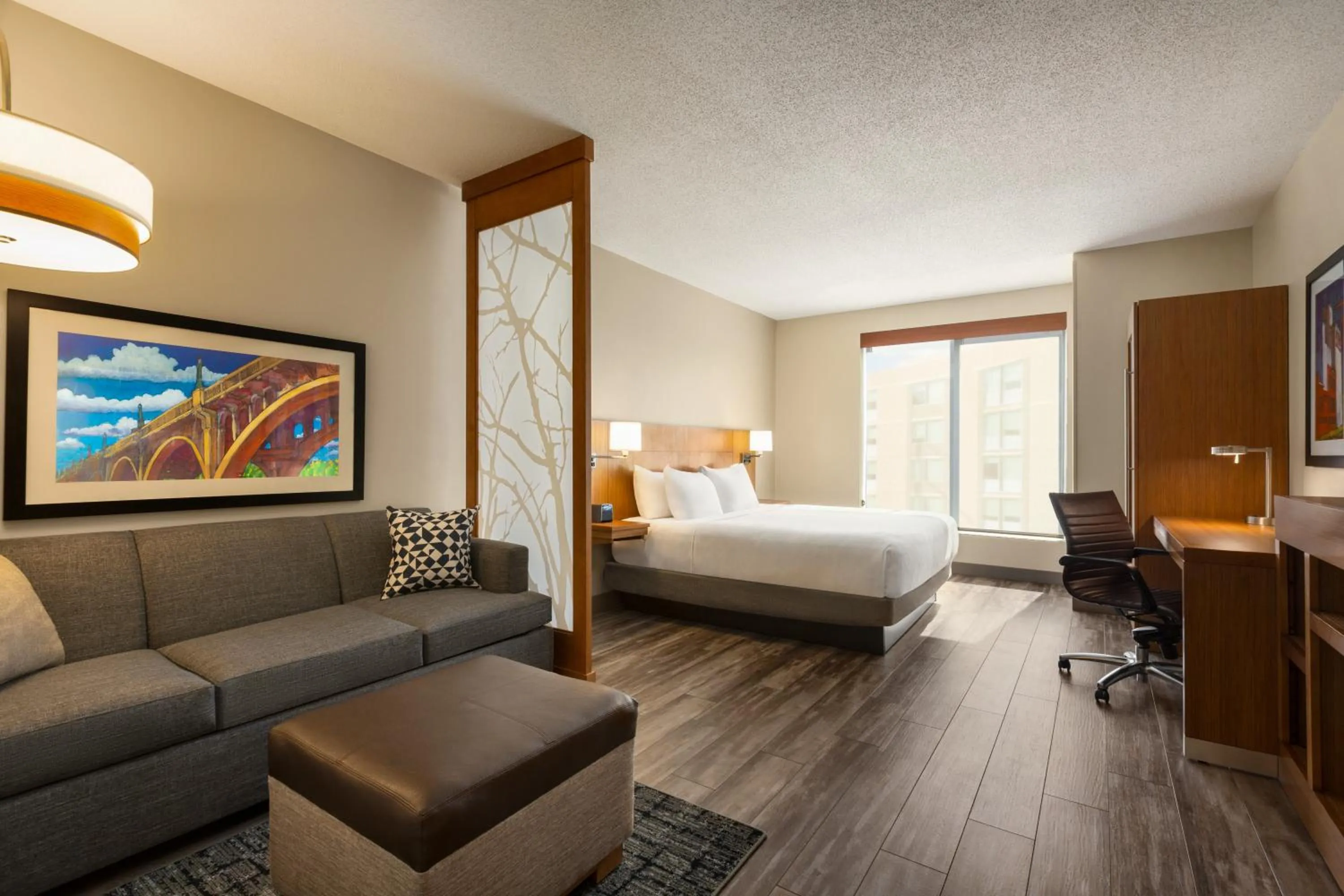 Bed in Hyatt Place Columbia/Downtown/The Vista